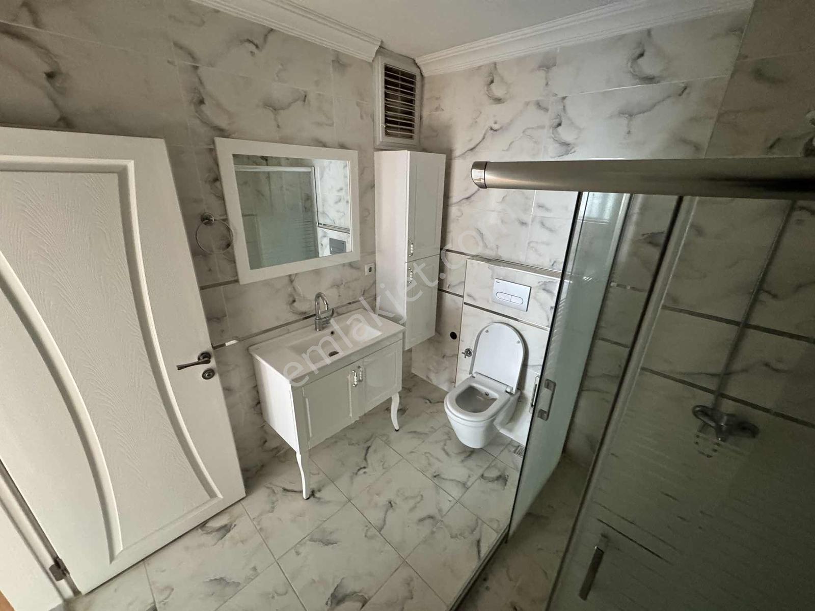 75.yıl Mahallesi Çimen Kaya Sitesinde 3+1 Kiralık Daire - Görsel 19