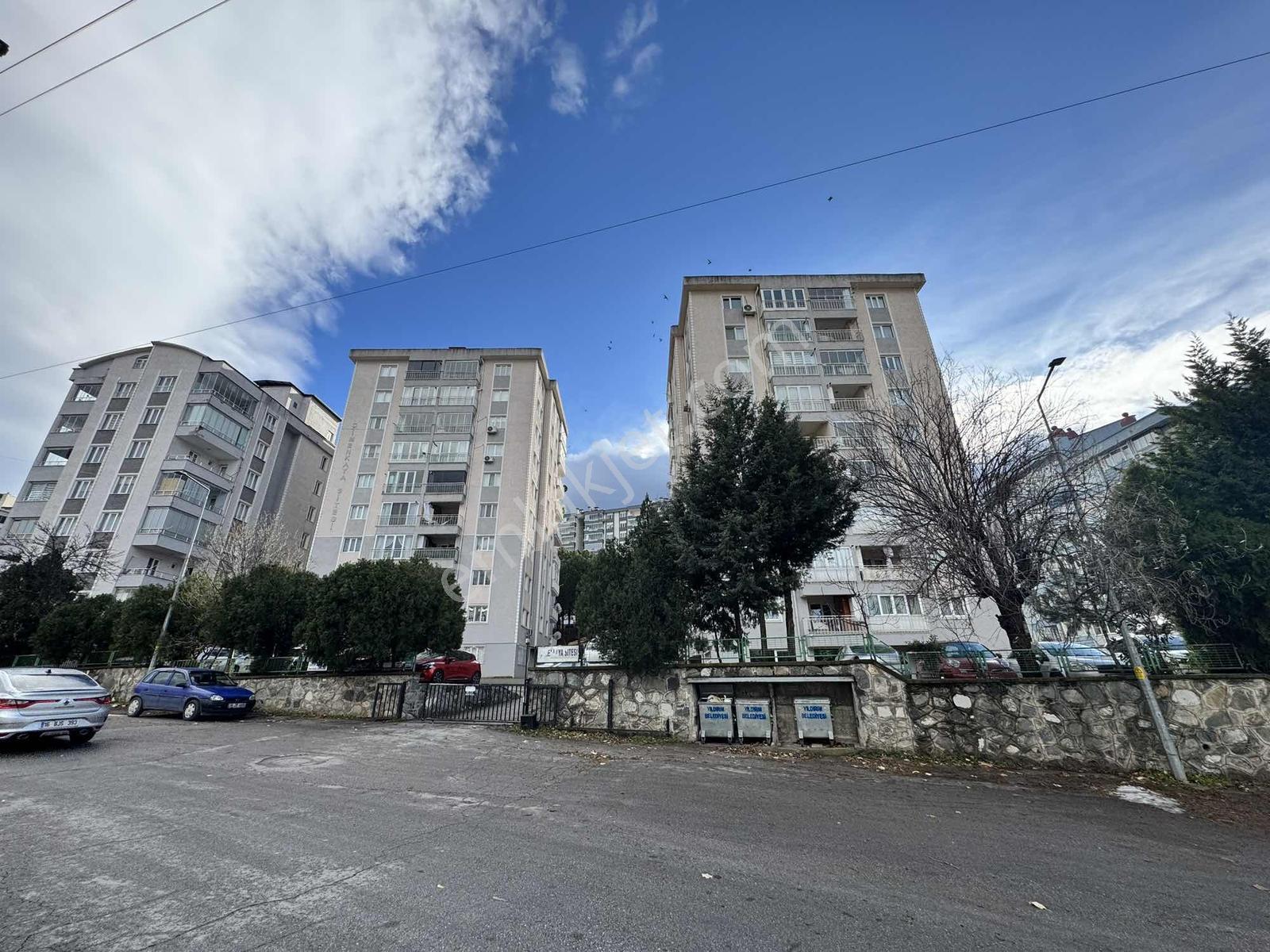 75.yıl Mahallesi Çimen Kaya Sitesinde 3+1 Kiralık Daire - Görsel 4