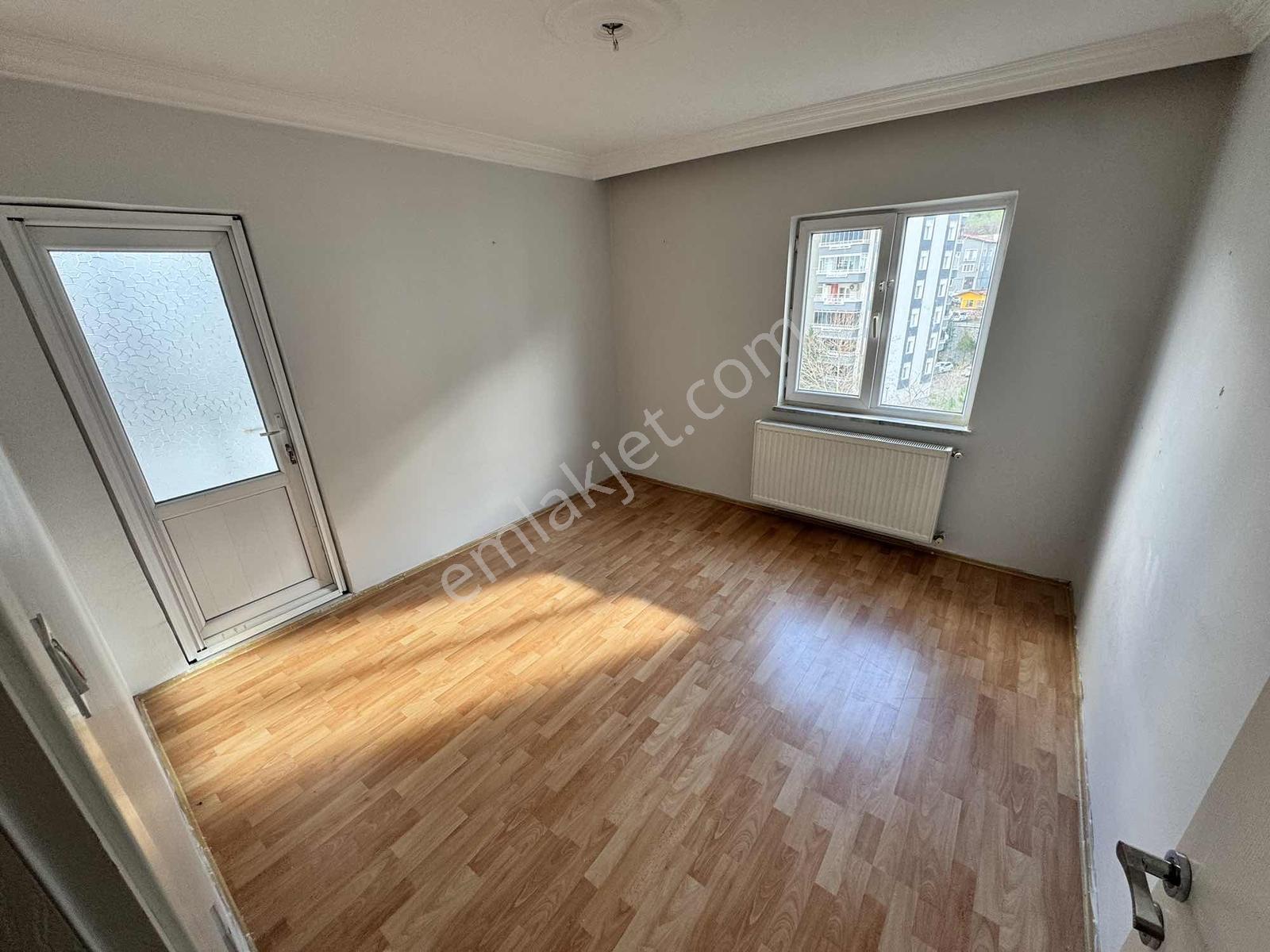 75.yıl Mahallesi Çimen Kaya Sitesinde 3+1 Kiralık Daire - Görsel 16