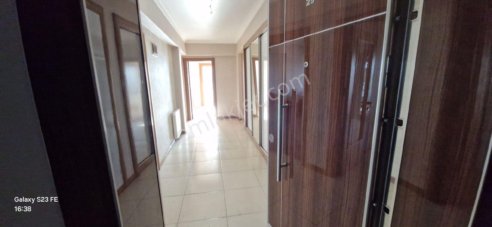 Batıkent Te Kiralık Geniş Daire - Görsel 17