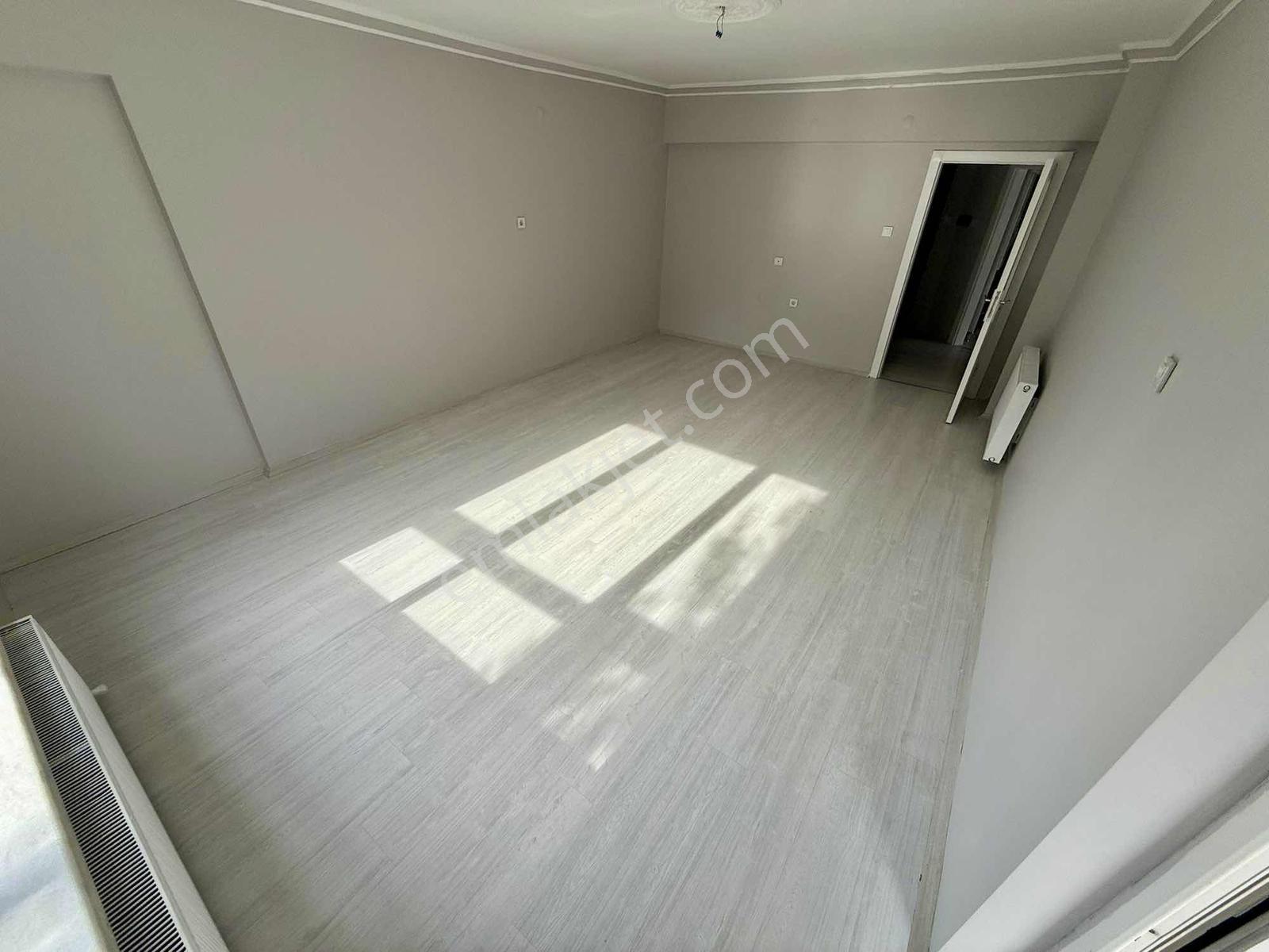 Alfa'dn E.gazi Mh'de !! Tapu Kadastro Karşısı Site İçerisnde 3+1 - Görsel 5