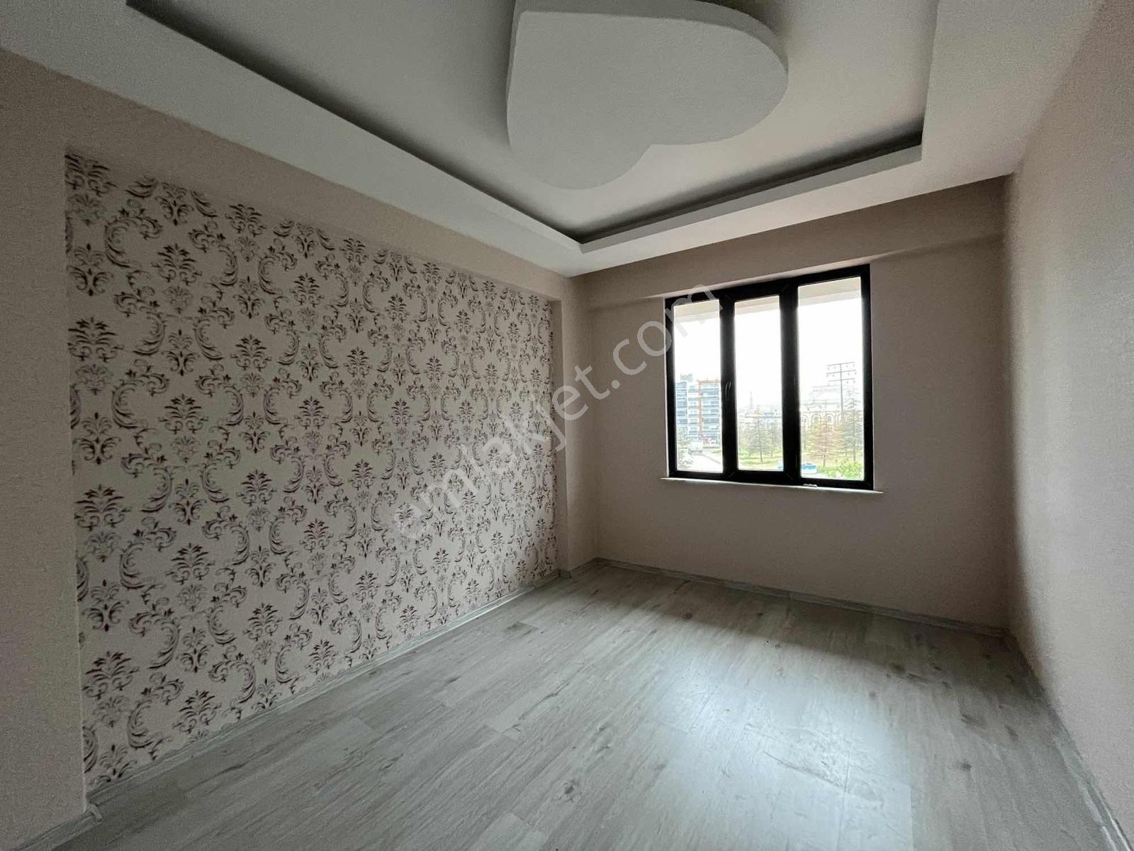 Ermoradan Barış Caddesinde Kanyon Parkı Civarı Geniş 3+1 Daire - Görsel 2