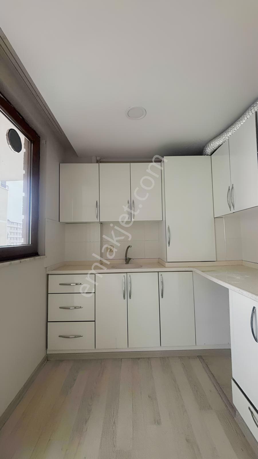 Atakum Körfez Mah. Tramvaya 50 Metre Kiralık 1+1 - Görsel 7