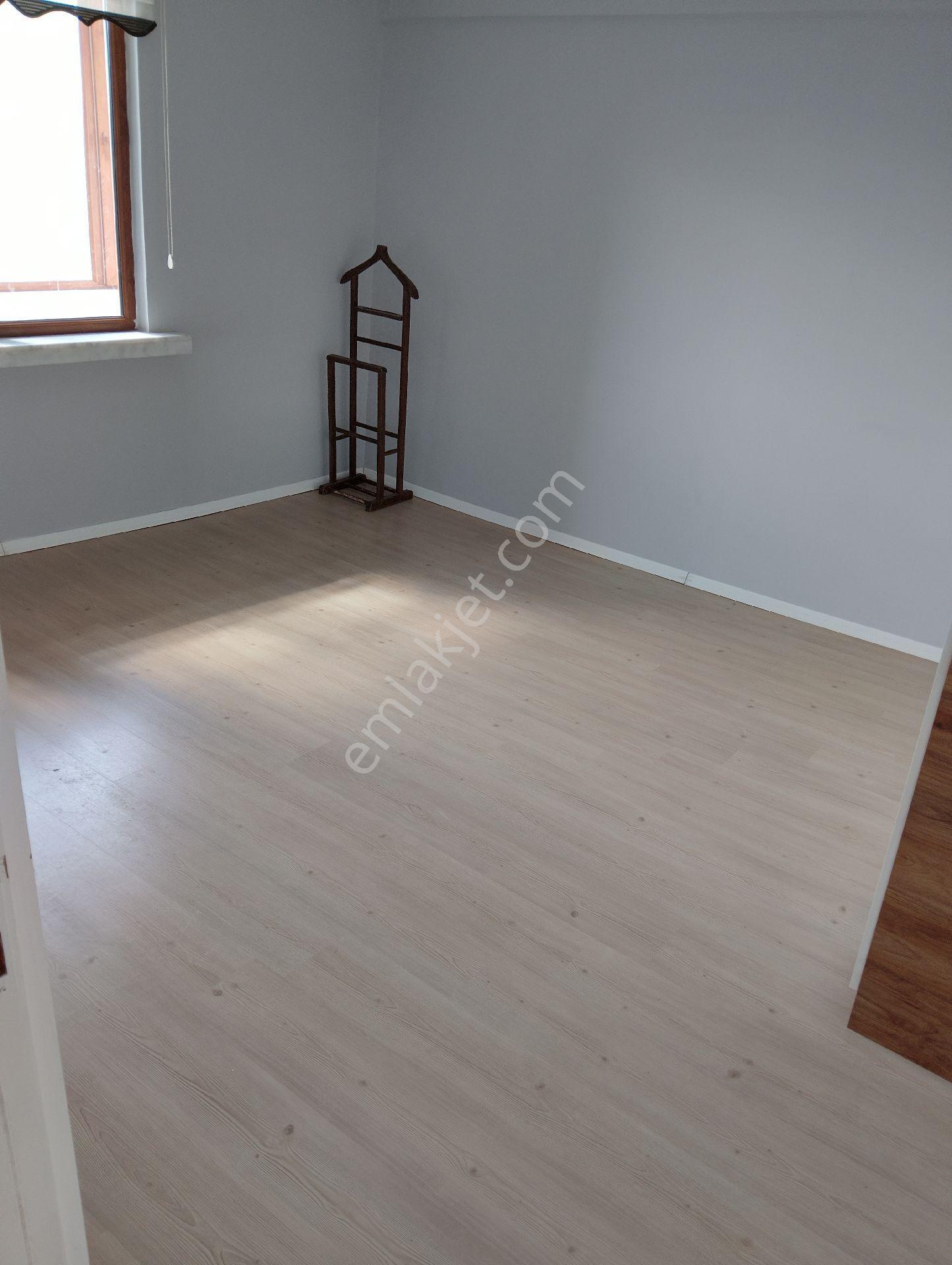 Sahibinden Sakarya 2 Cadde Üzeri Bakımlı 125 Metrekare Daire - Görsel 18