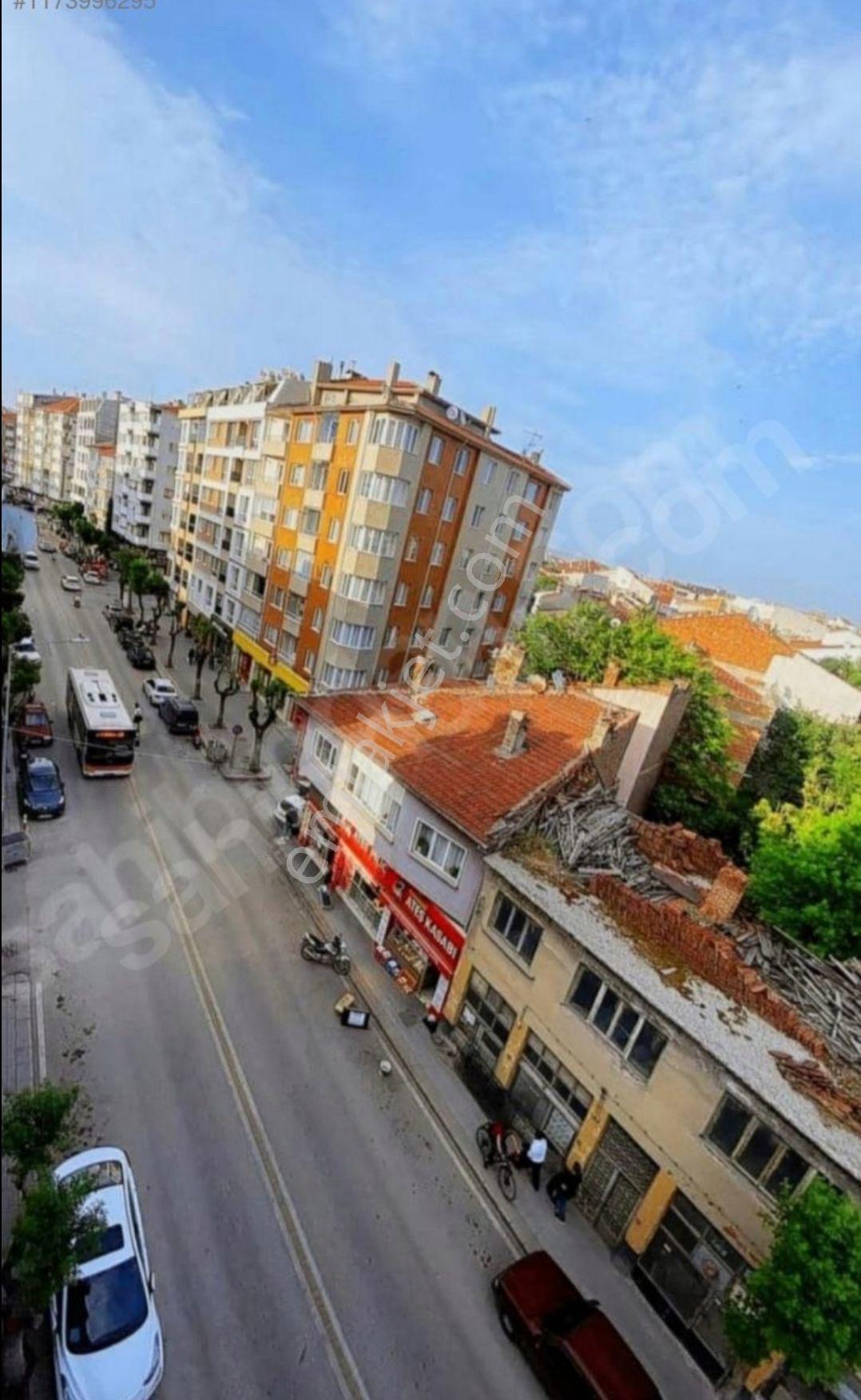 Sahibinden Sakarya 2 Cadde Üzeri Bakımlı 125 Metrekare Daire - Görsel 5