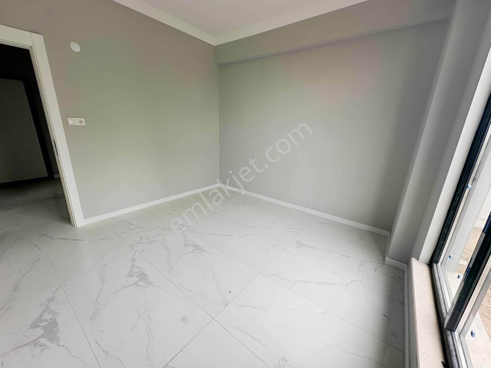 Remax Ayfer Sever'den Serdivan Yazlık 3+1 Satılık Sıfır Daire - Görsel 5