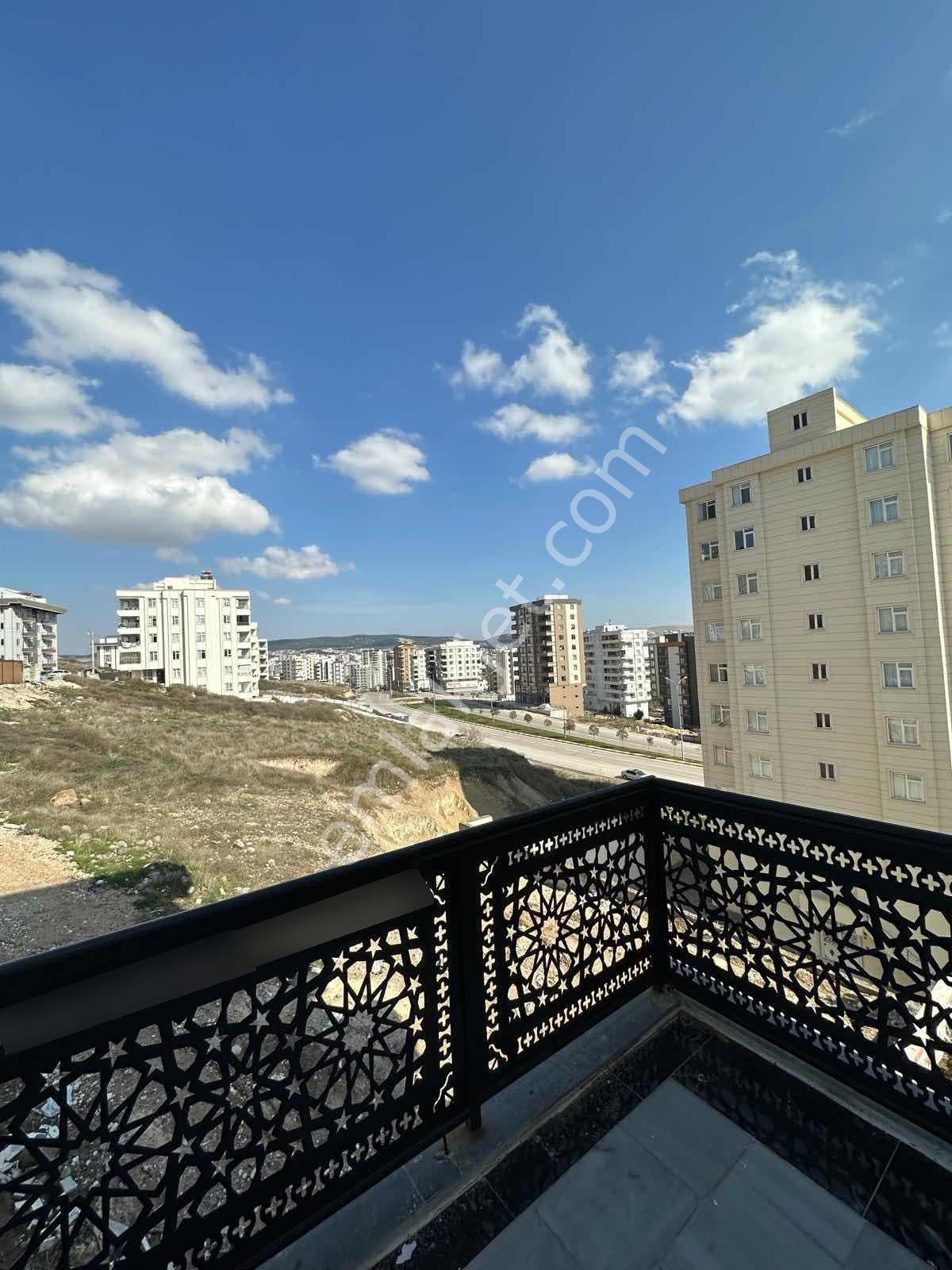 Yasin Batan'dan Hazır Kiracılı Eşyalı 1+1 Acil Satılık Daire - Görsel 15