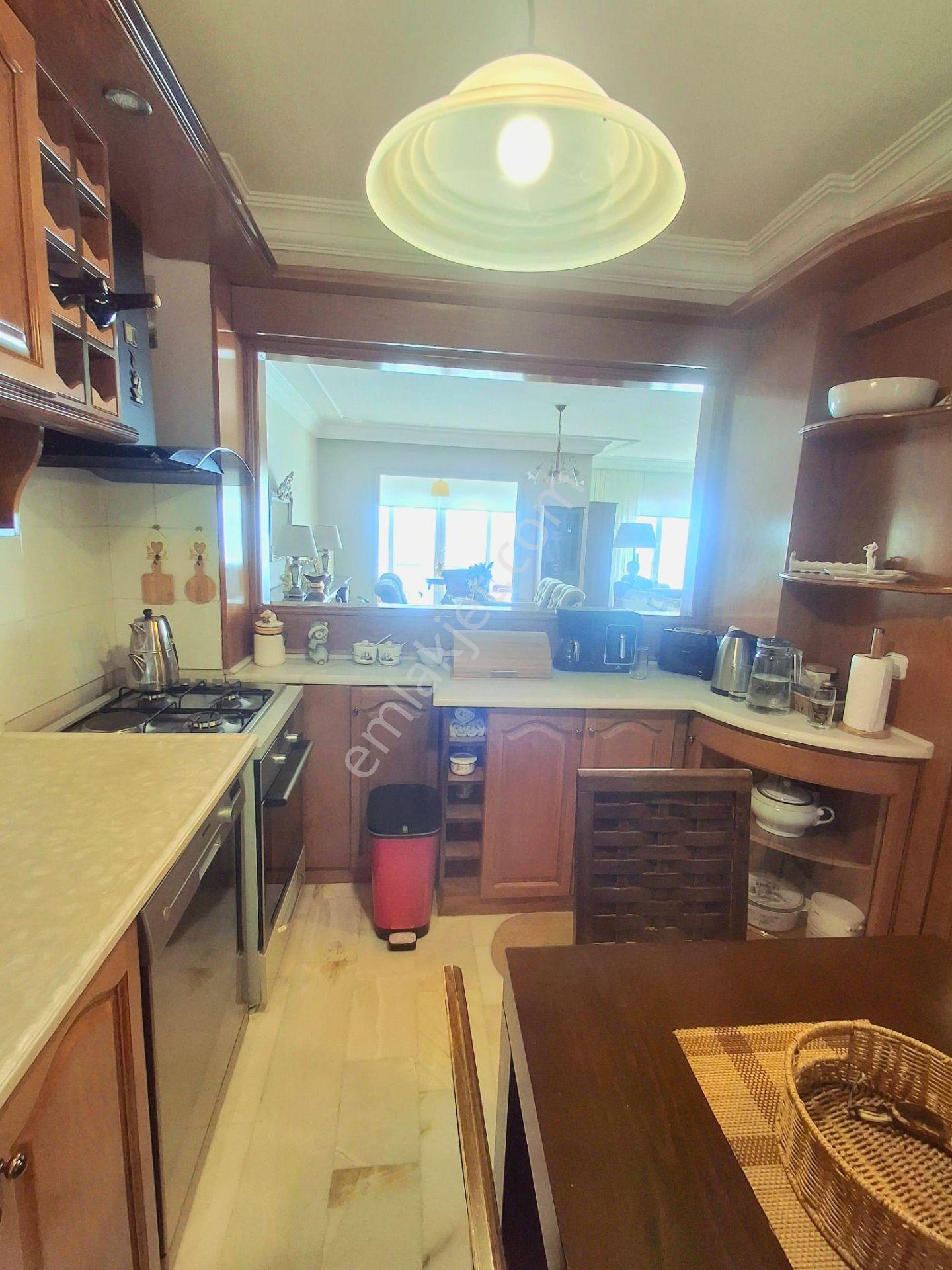 Basın Sitesi Otoparklı Asansörlü Sitede Deniz Manzaralı 3.5+1 Daire - Görsel 17