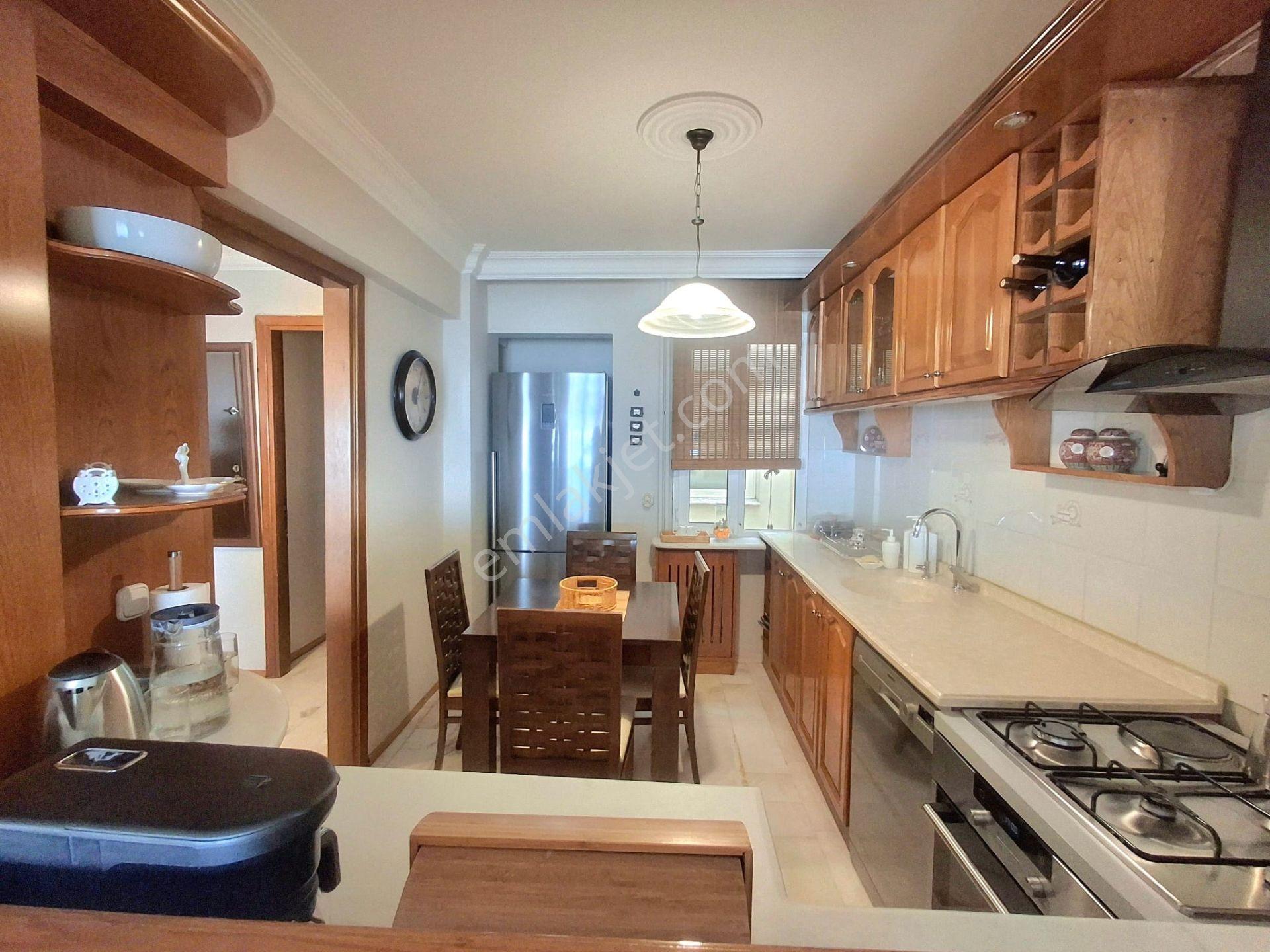 Basın Sitesi Otoparklı Asansörlü Sitede Deniz Manzaralı 3.5+1 Daire - Görsel 16