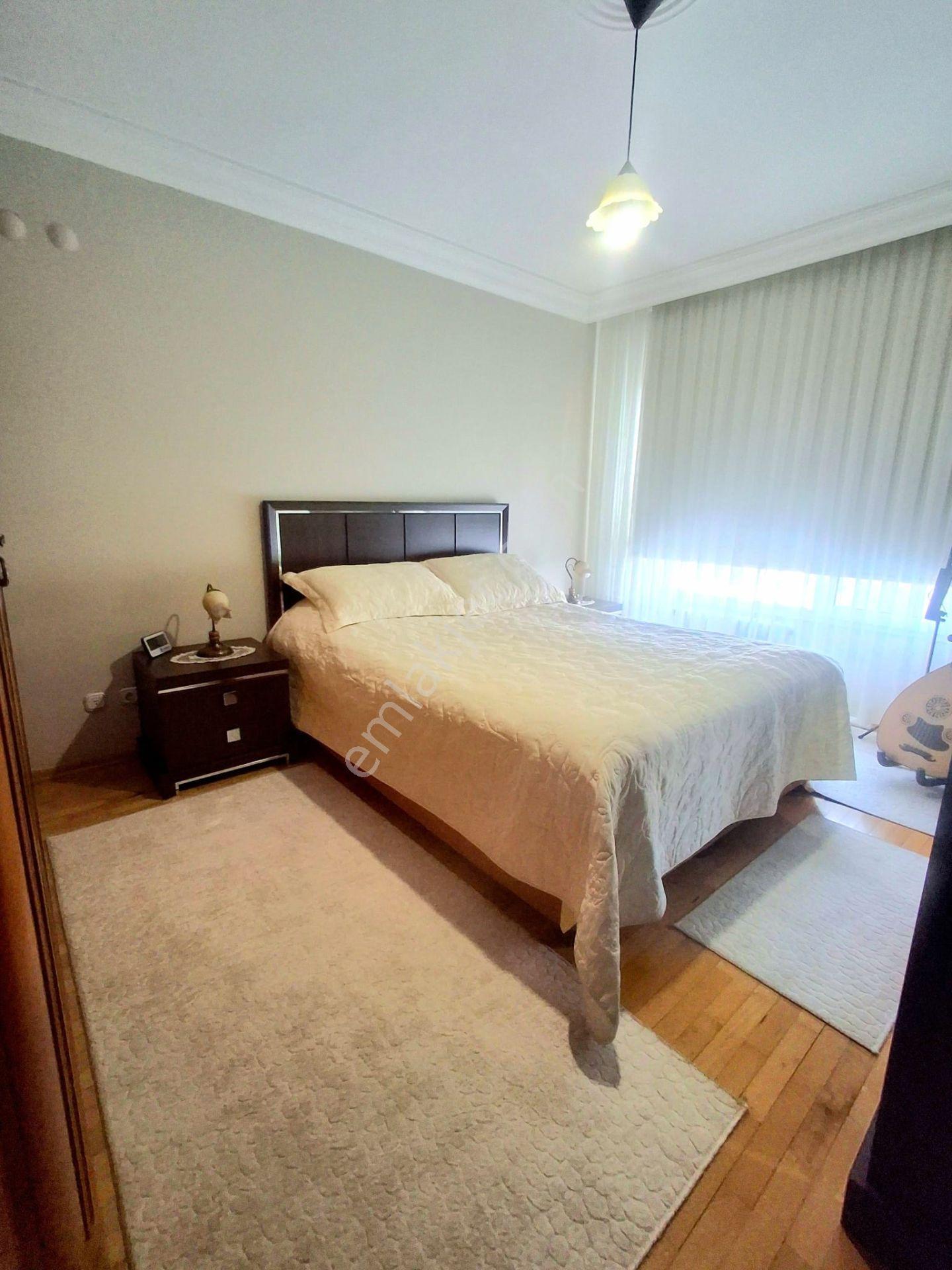 Basın Sitesi Otoparklı Asansörlü Sitede Deniz Manzaralı 3.5+1 Daire - Görsel 24
