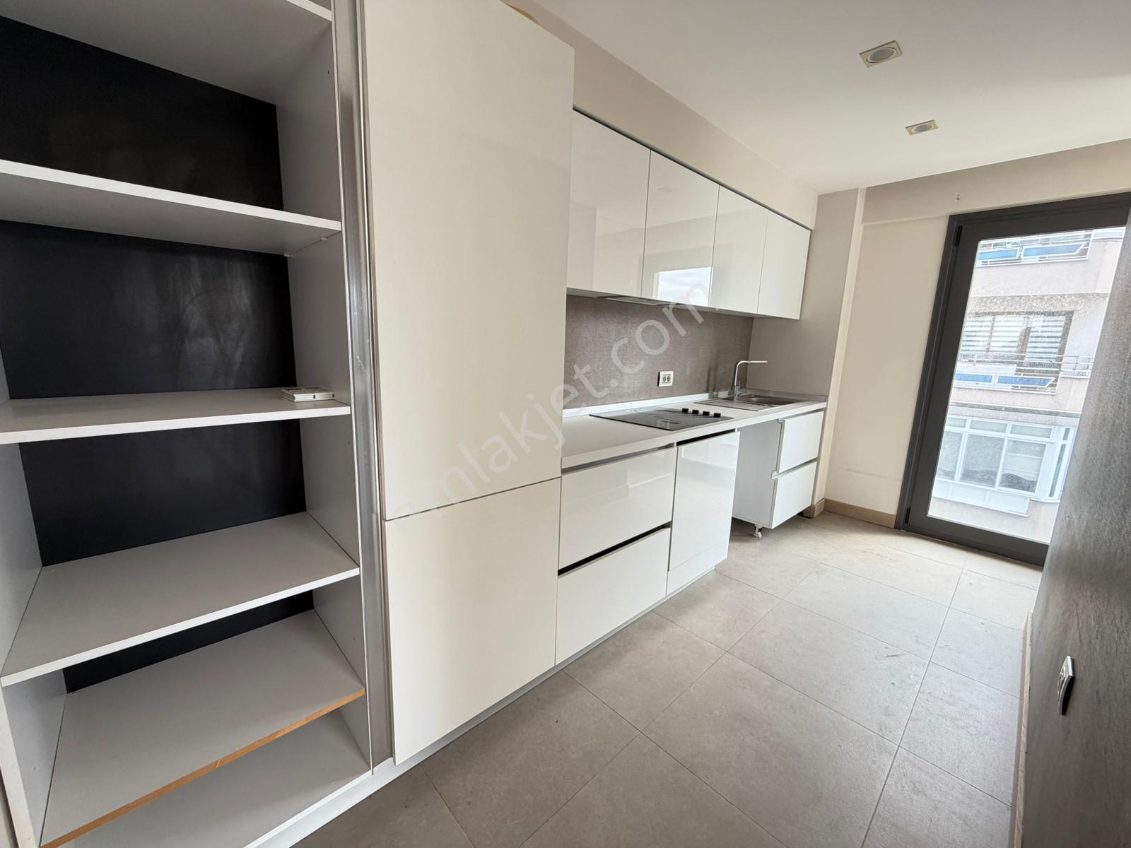 Şehir Merkezinde Kiralık Ofisler - Görsel 14