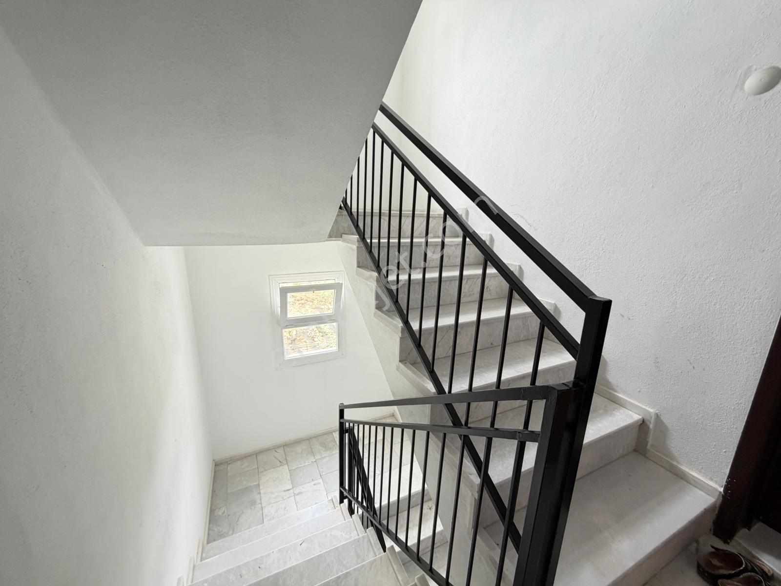Davutlar Kurtuluş Sitesi’nde Kiralık 3+1 Daire - Görsel 28