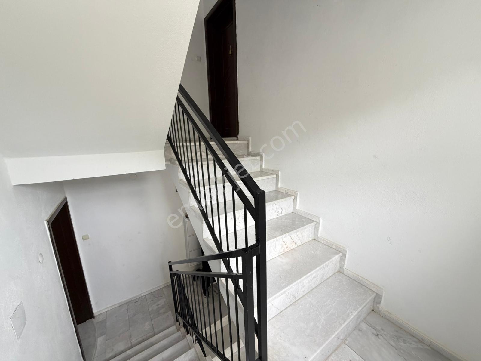 Davutlar Kurtuluş Sitesi’nde Kiralık 3+1 Daire - Görsel 29