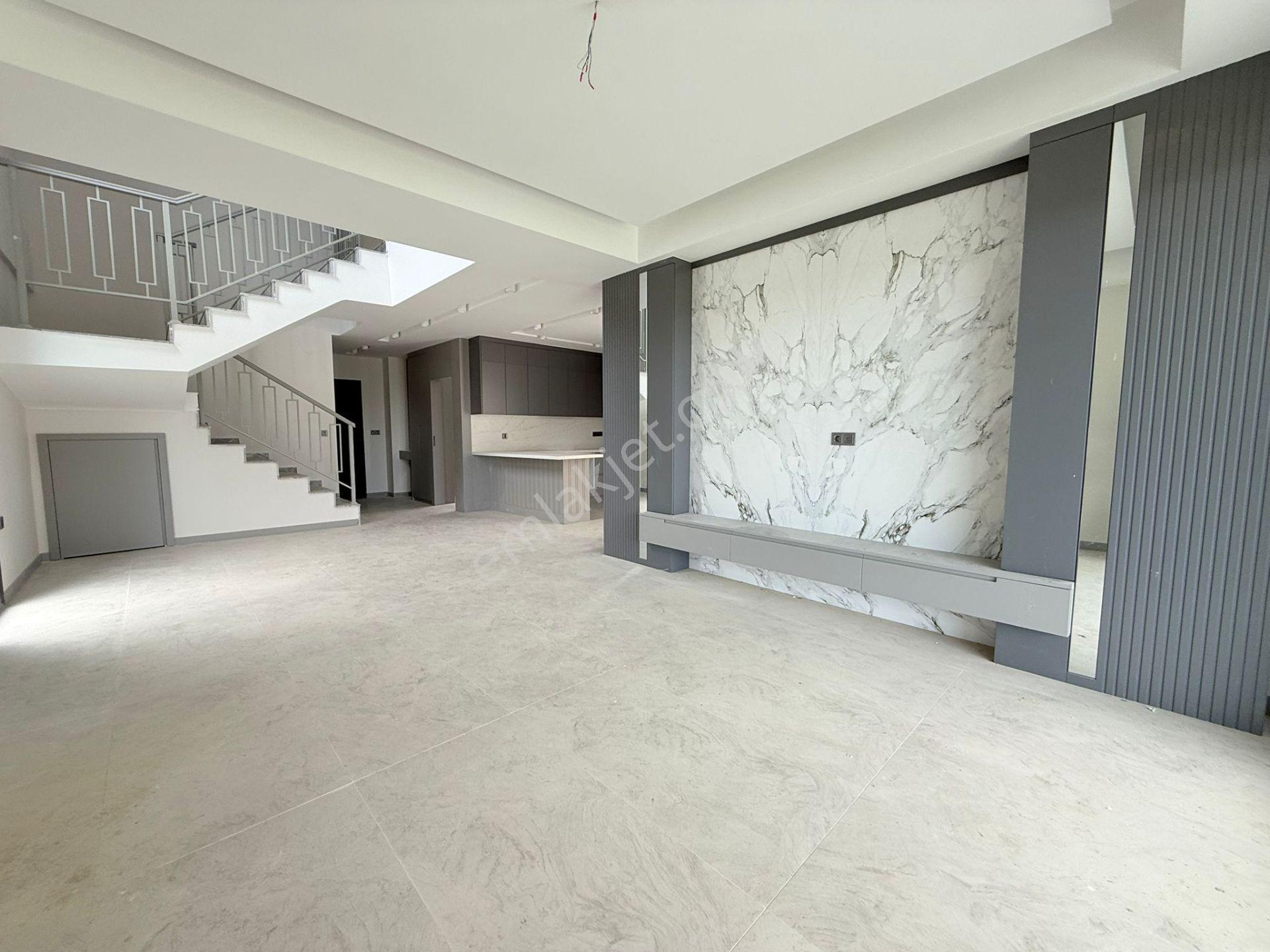 Manzara-güvenlik-özel Havuz/otopark-yerden Isıtma-450 M2 Bahçe-lüx-akıllı Ev-tamamı Müstakil - Görsel 13
