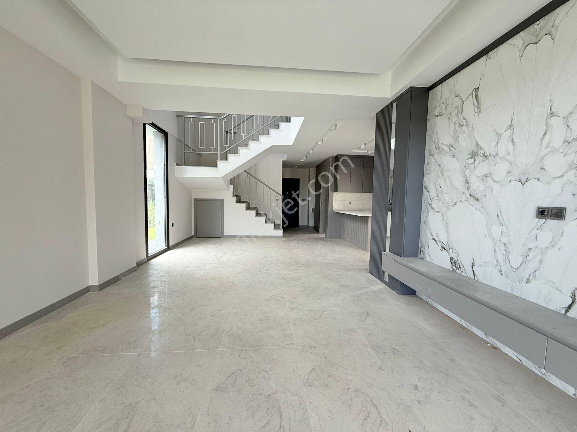 Manzara-güvenlik-özel Havuz/otopark-yerden Isıtma-450 M2 Bahçe-lüx-akıllı Ev-tamamı Müstakil - Görsel 15