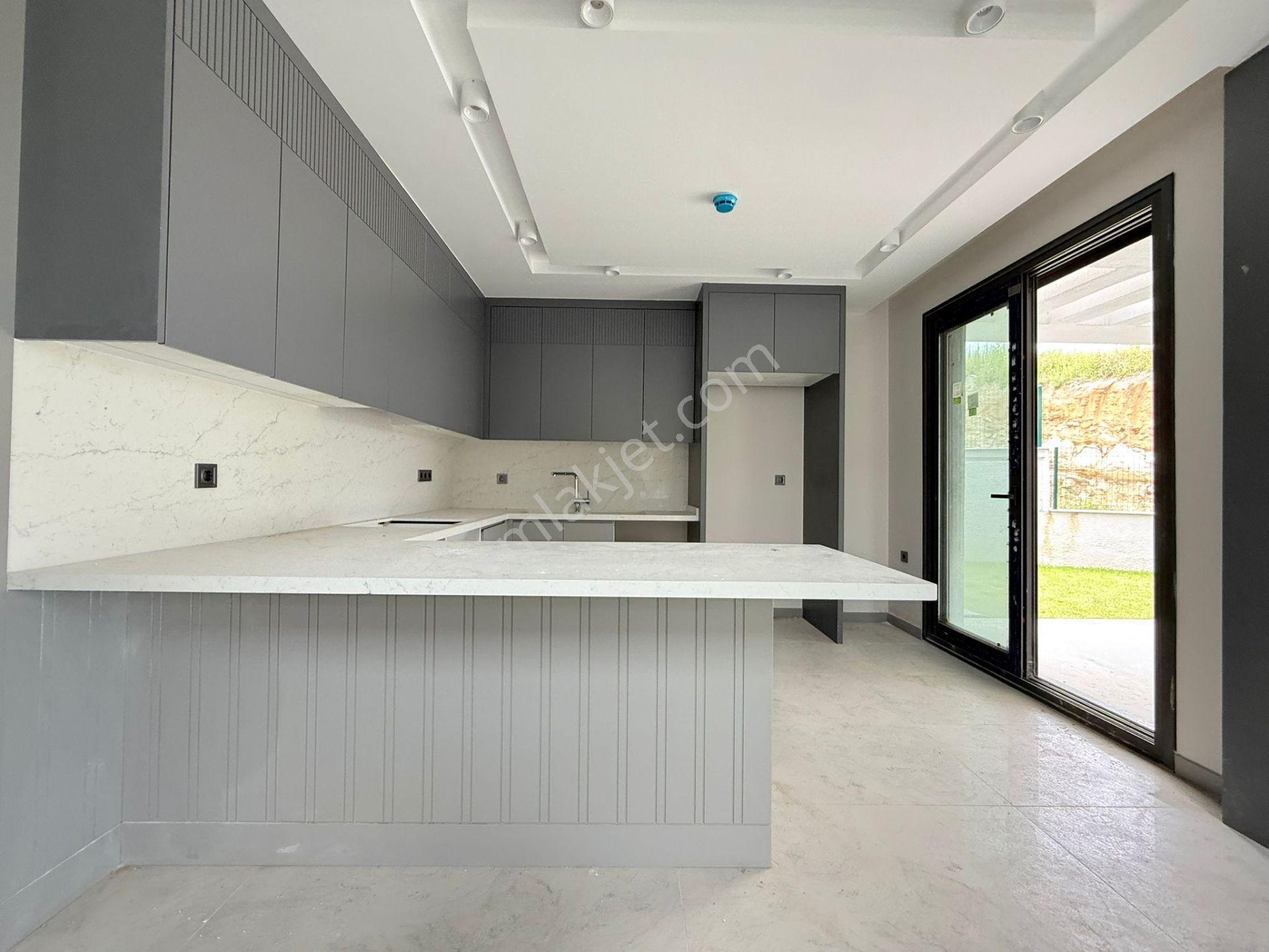 Manzara-güvenlik-özel Havuz/otopark-yerden Isıtma-450 M2 Bahçe-lüx-akıllı Ev-tamamı Müstakil - Görsel 10