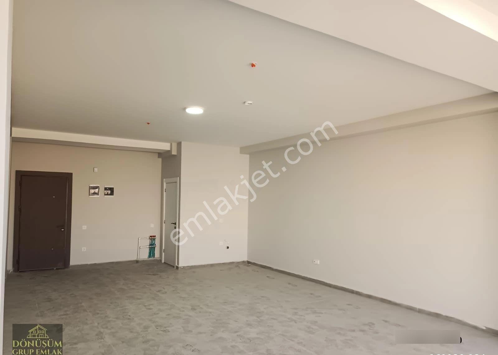 Dönüşüm'den Şehrin Gözbebeği Yemenoğlu Center'da Ultra Lüks Ofis - Görsel 11
