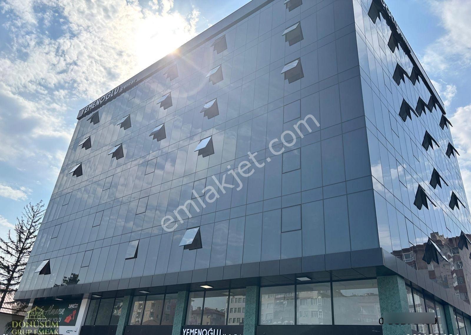 Dönüşüm'den Şehrin Gözbebeği Yemenoğlu Center'da Ultra Lüks Ofis - Görsel 28