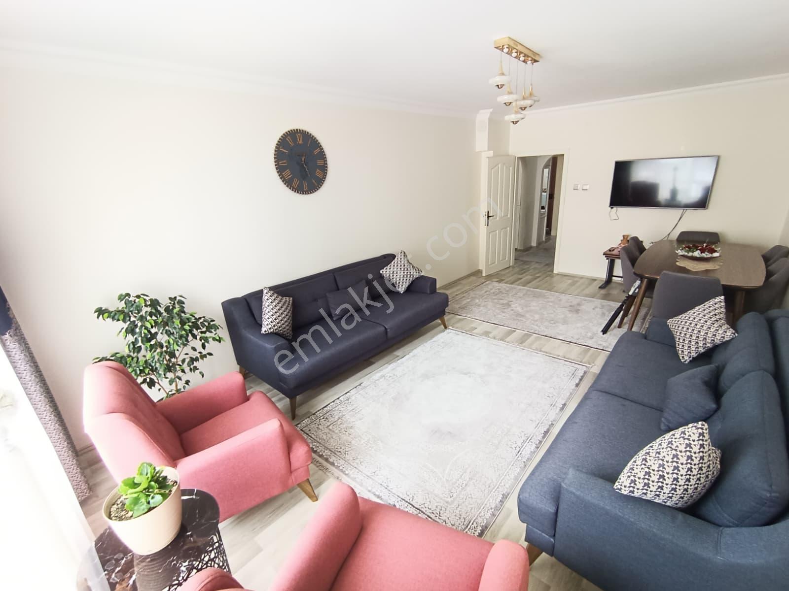 Hayatın İçinde Caddede Muradiye Cami Karşısı Satılık 3+1 Daire - Görsel 28