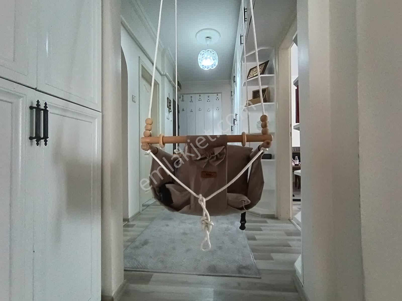 Hayatın İçinde Caddede Muradiye Cami Karşısı Satılık 3+1 Daire - Görsel 27