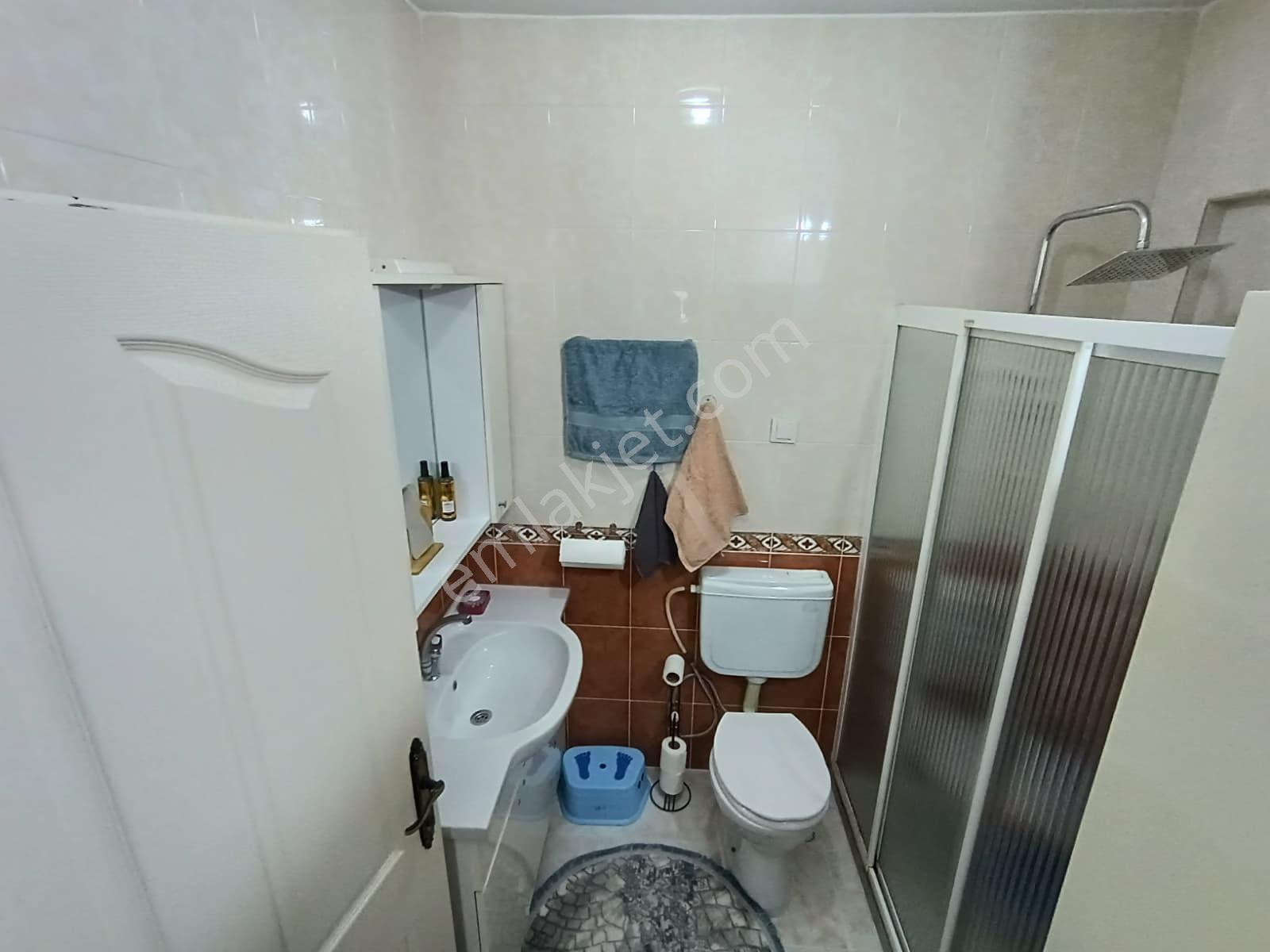 Hayatın İçinde Caddede Muradiye Cami Karşısı Satılık 3+1 Daire - Görsel 19