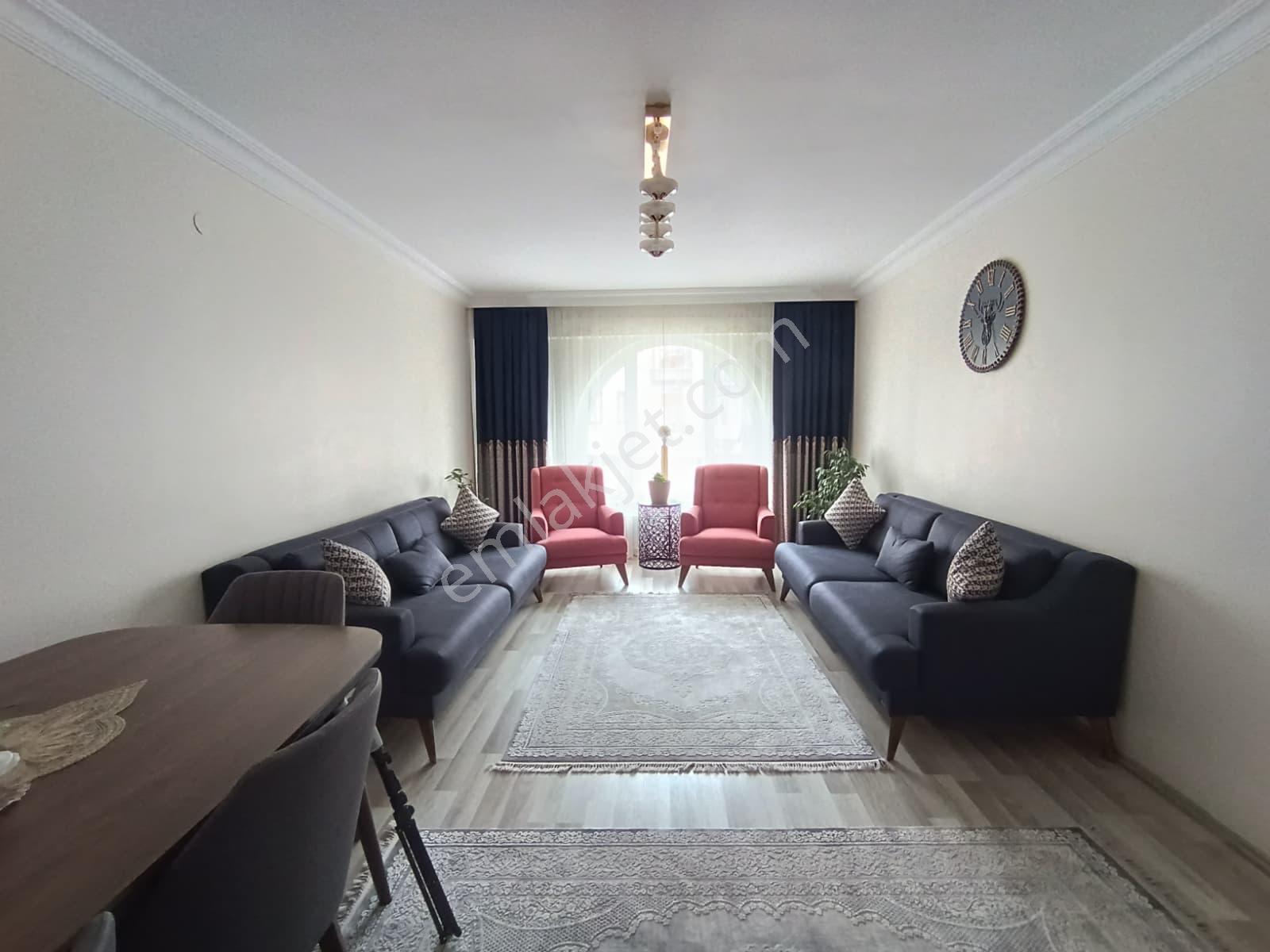 Hayatın İçinde Caddede Muradiye Cami Karşısı Satılık 3+1 Daire - Görsel 33