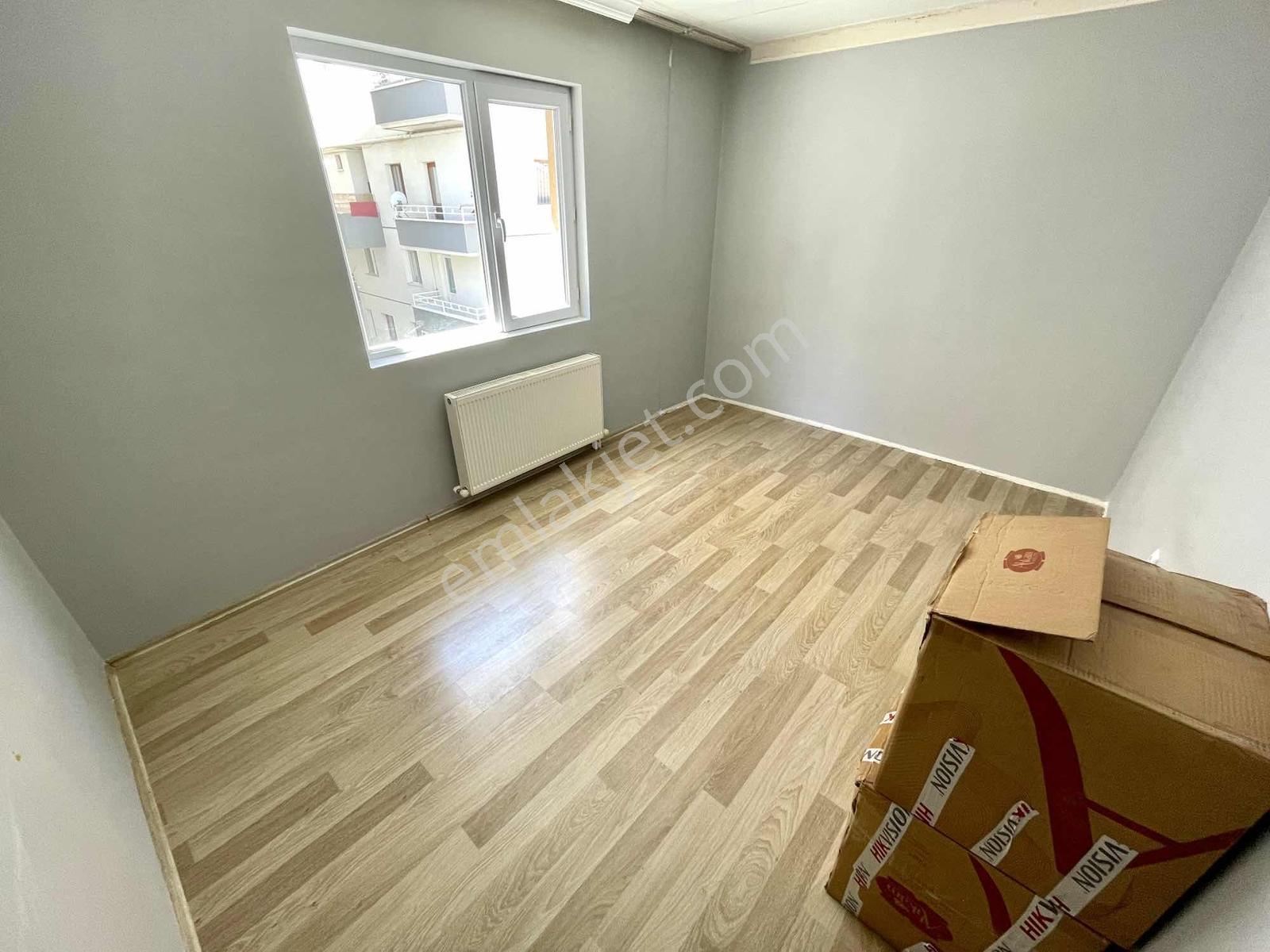 Avantaj'dan Küçük Kayaş'ta Cadde Dibi Katta 3+1 Geniş Daire - Görsel 12