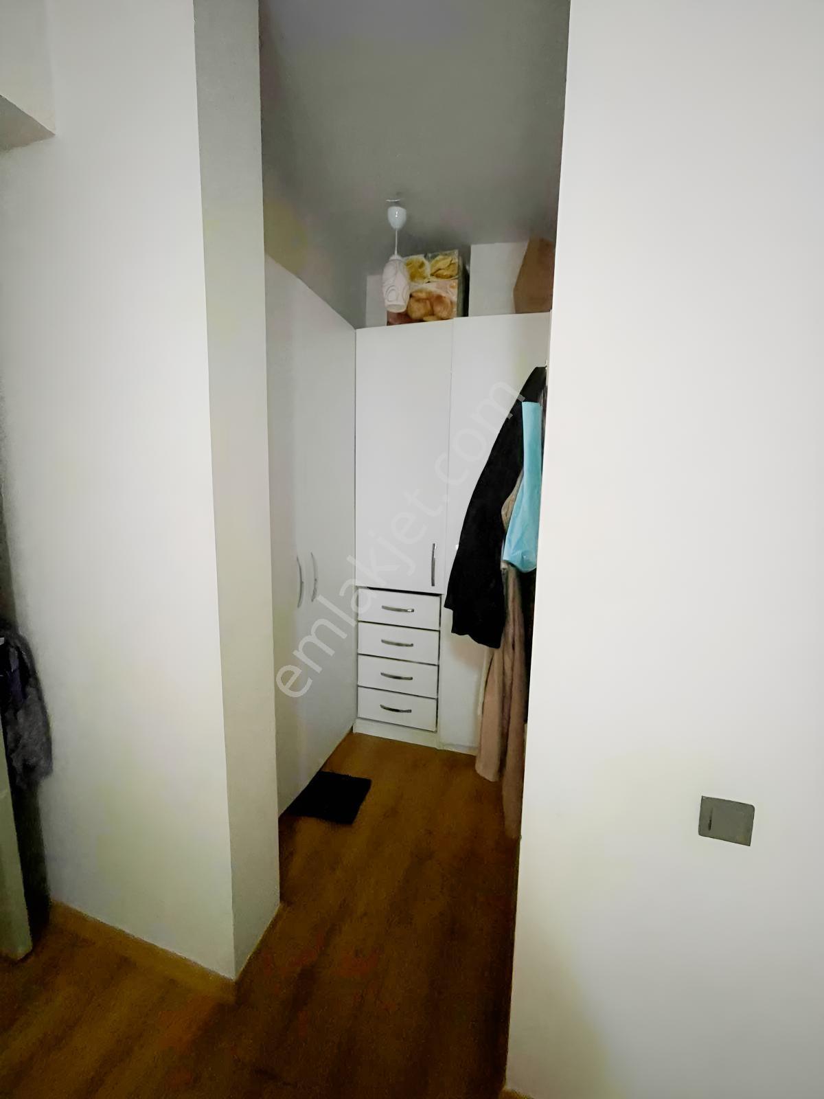 Karşıyaka'da Elit Yatırıma Uygun 3+1 Daire - Görsel 13
