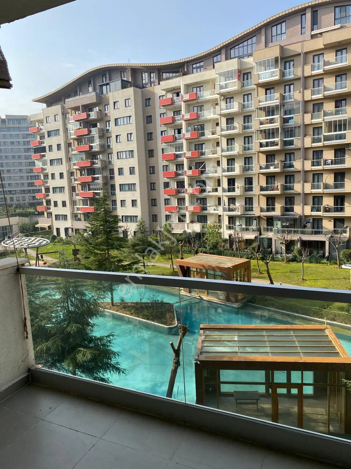 Seeworld Sinpaş Liva Turkuaz Özel Dekorlu 1+1 70m2 Kiralık Liva 34.000 Tl - Görsel 2
