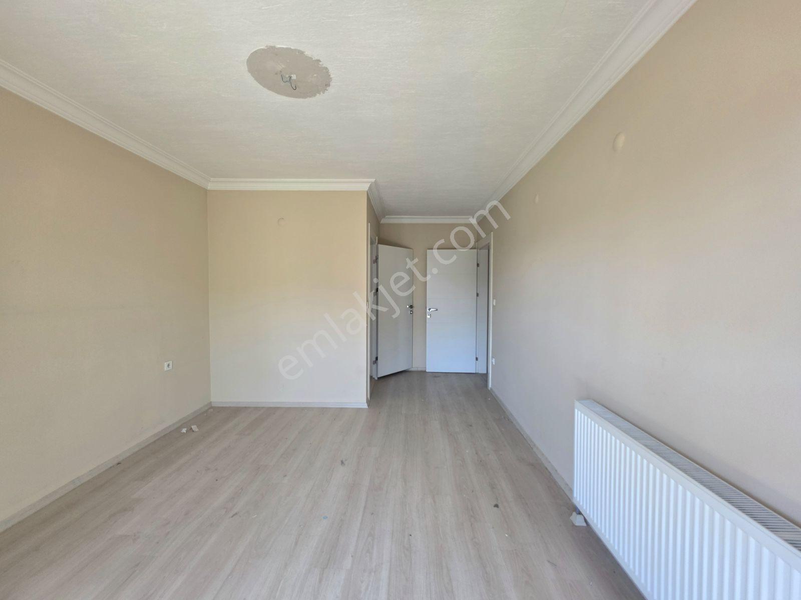 Altınova Merkezde Ana Cadde Üstü 3+1 140 M2 Fırsat Daire - Görsel 18