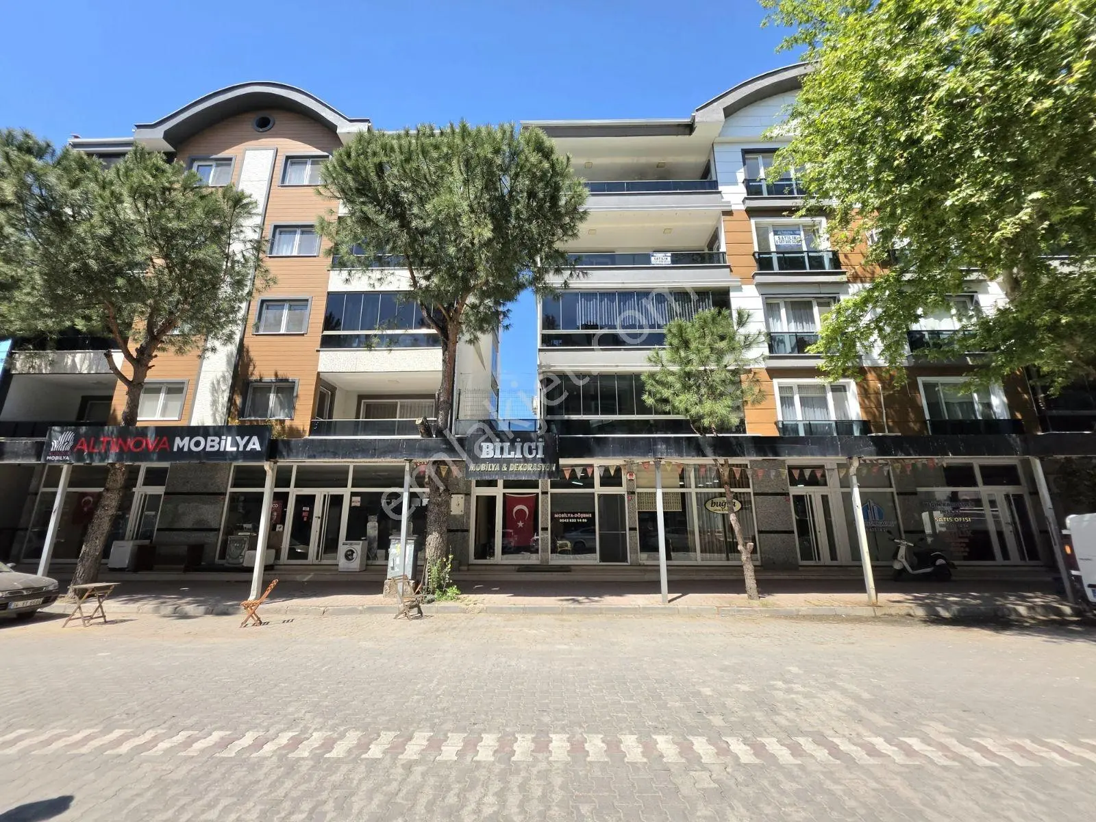 Altınova Merkezde Ana Cadde Üstü 3+1 140 M2 Fırsat Daire - Görsel 2
