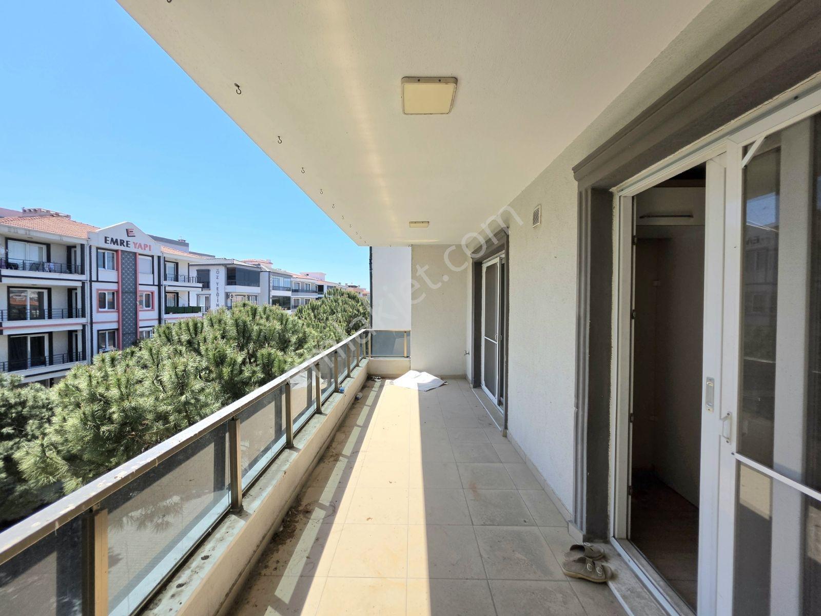 Altınova Merkezde Ana Cadde Üstü 3+1 140 M2 Fırsat Daire - Görsel 15
