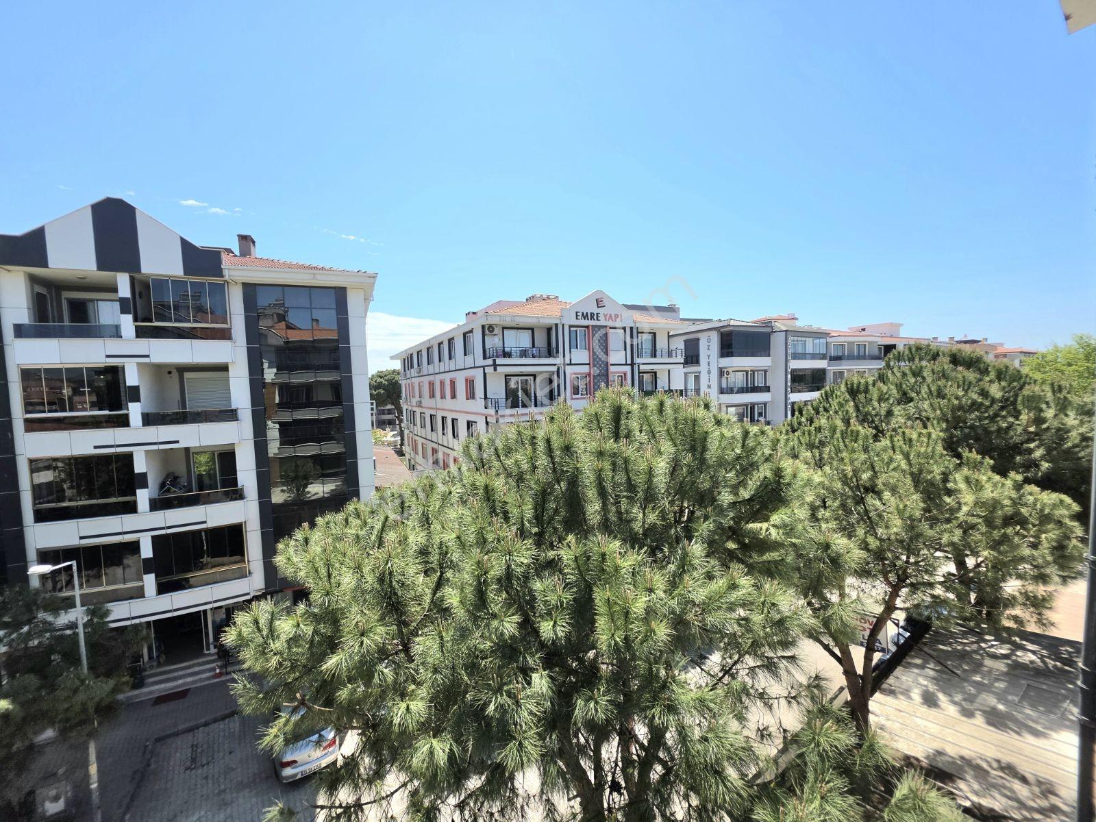 Altınova Merkezde Ana Cadde Üstü 3+1 140 M2 Fırsat Daire - Görsel 6