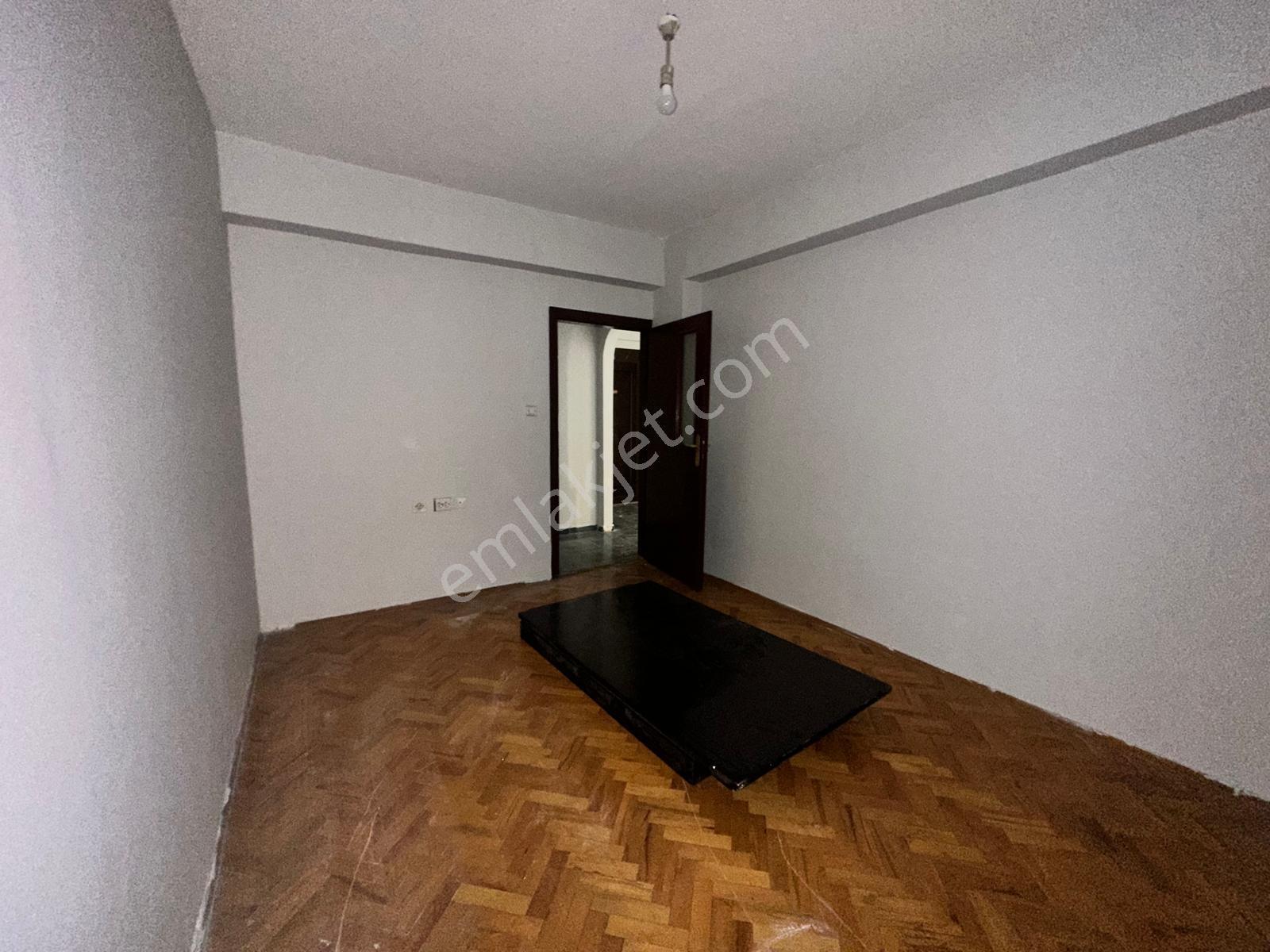Etlik Lisesi Yakını Kat Konumunda 3+1 120m2 Kiralık Daire - Görsel 21