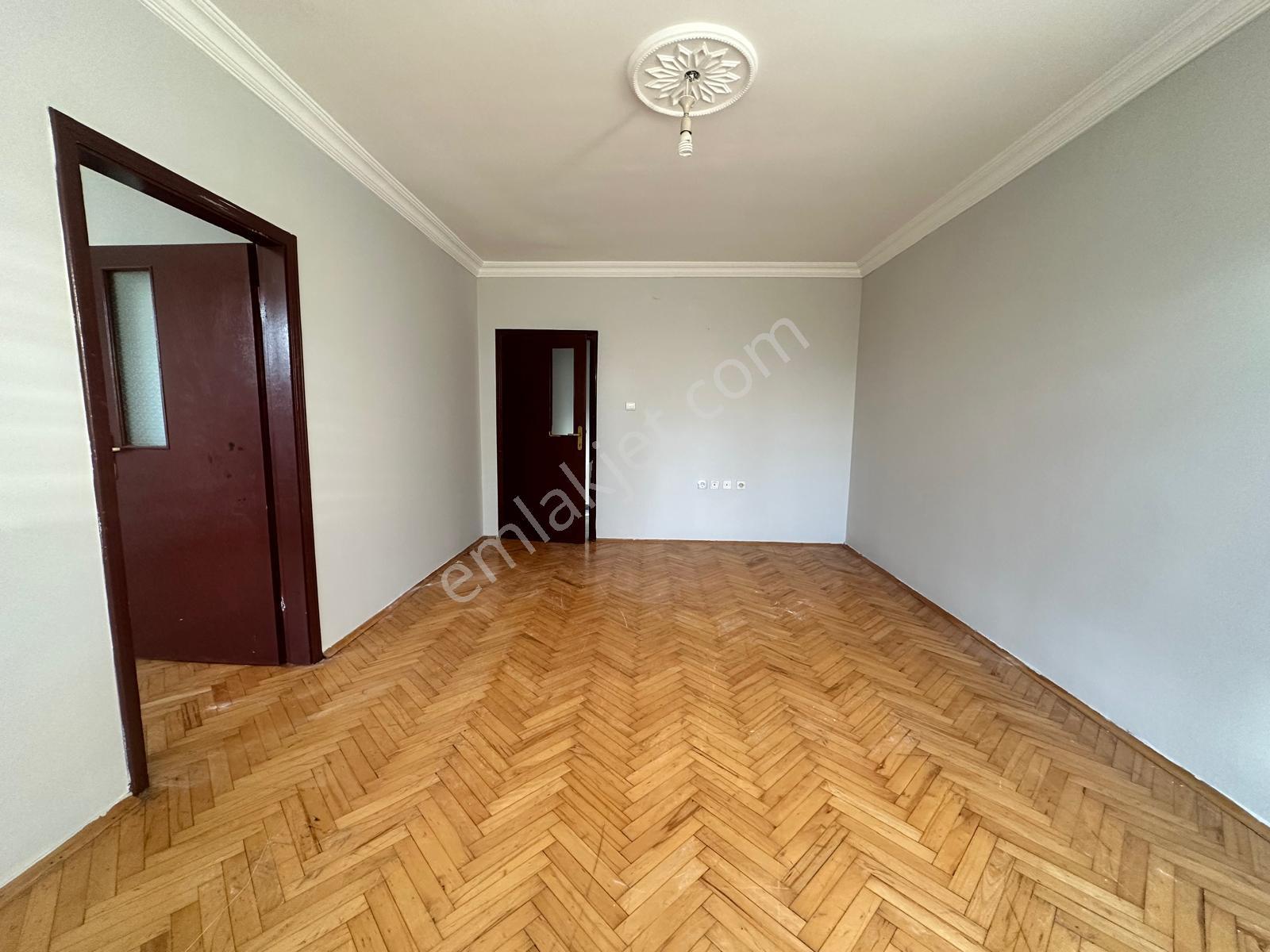 Etlik Lisesi Yakını Kat Konumunda 3+1 120m2 Kiralık Daire - Görsel 17
