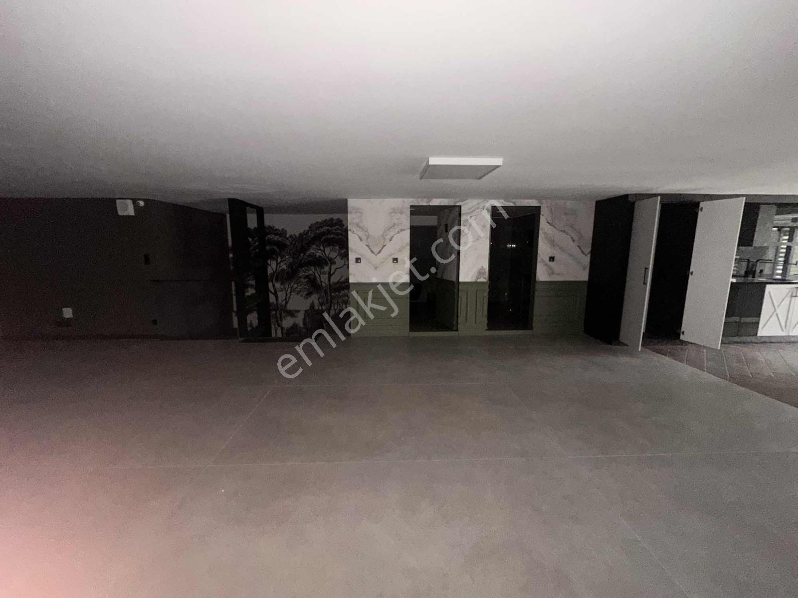 Ordu Giresun Bulvar Üzeri Lüx Dizayn 1345 M2 Kiralık İşyeri - Görsel 20