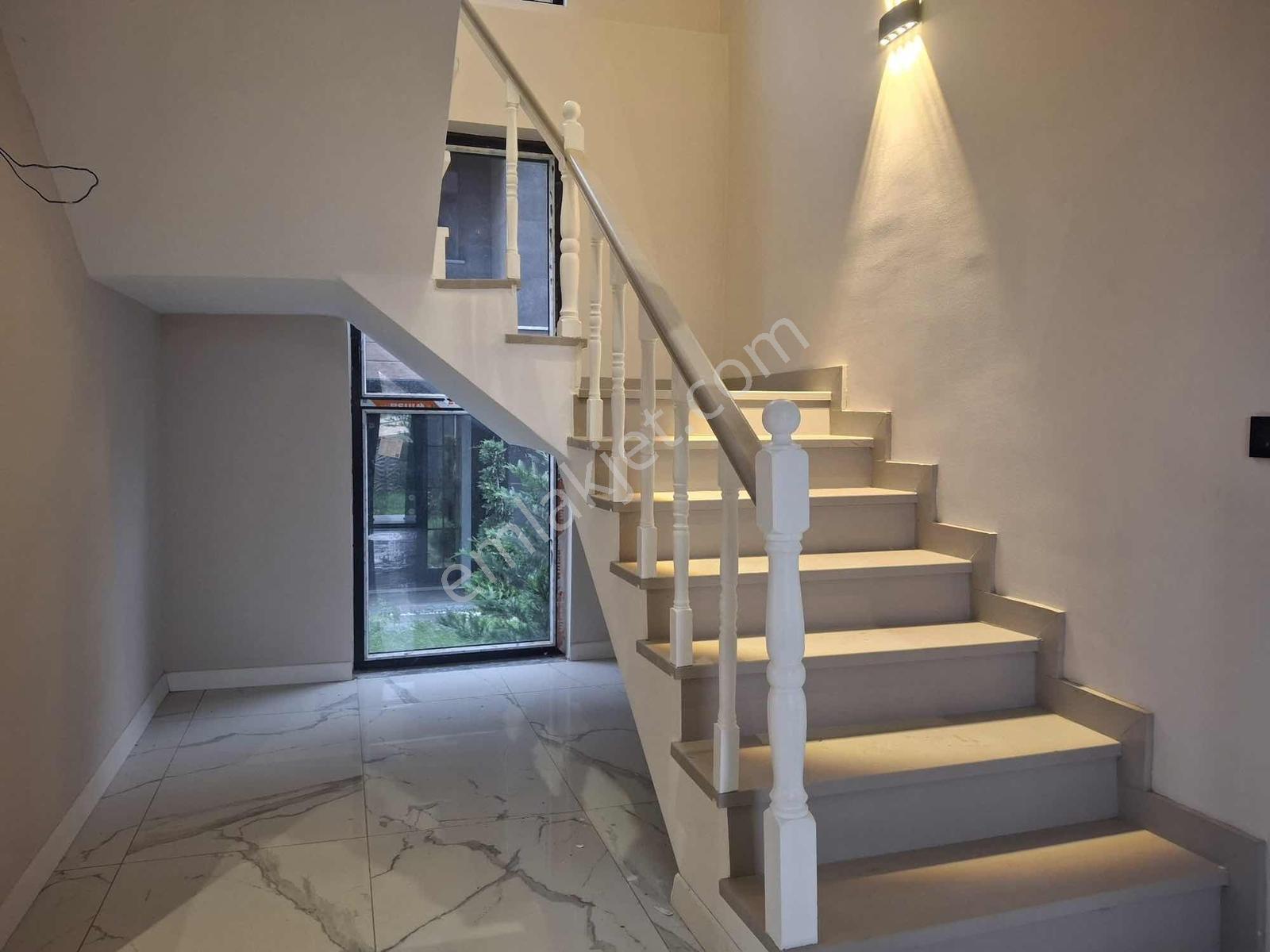 Silivri Çanta Bölgesinde Kiralık Sıfır Lüx 5+1 Villa - Görsel 29
