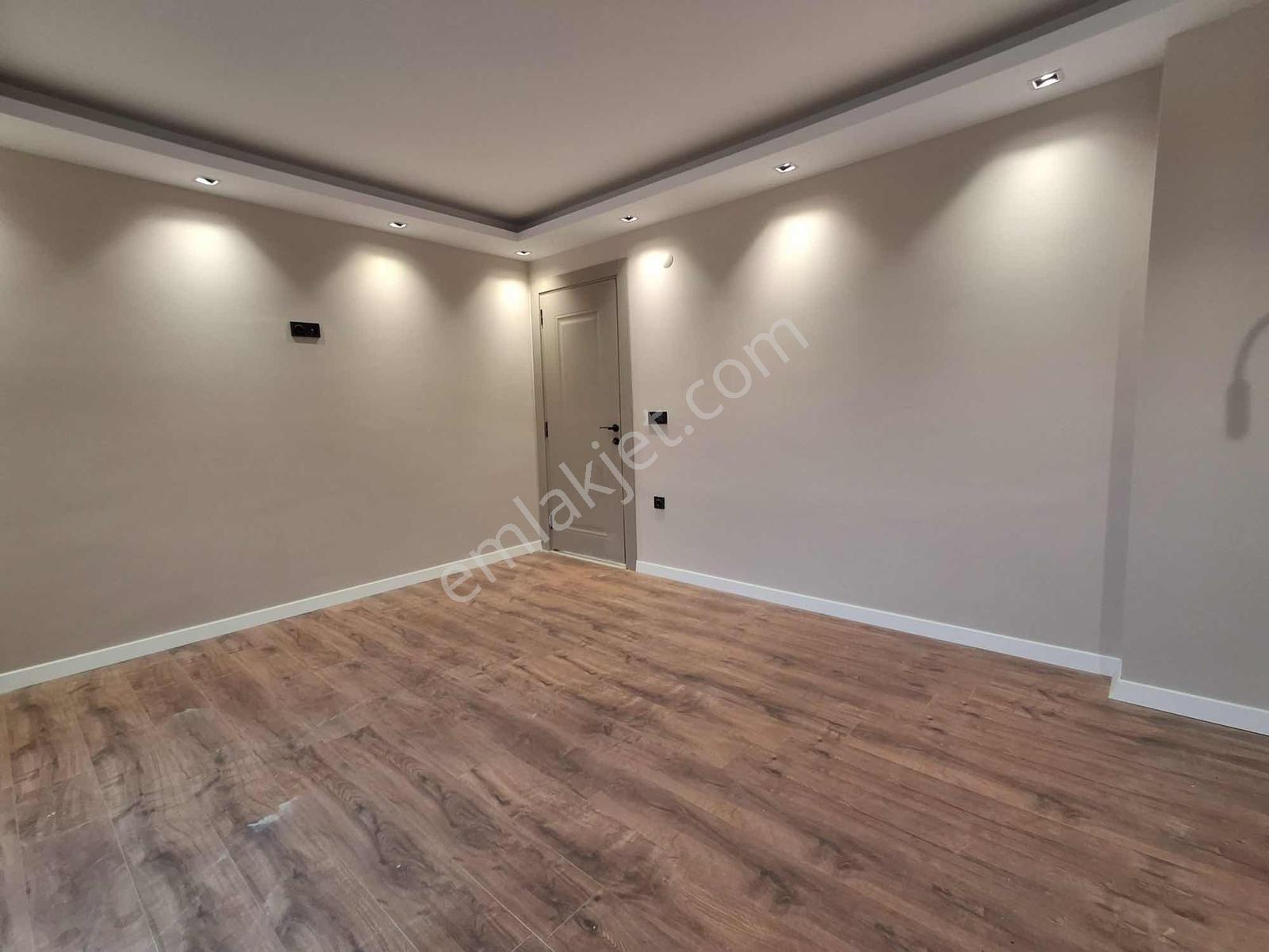 Silivri Çanta Bölgesinde Kiralık Sıfır Lüx 5+1 Villa - Görsel 5