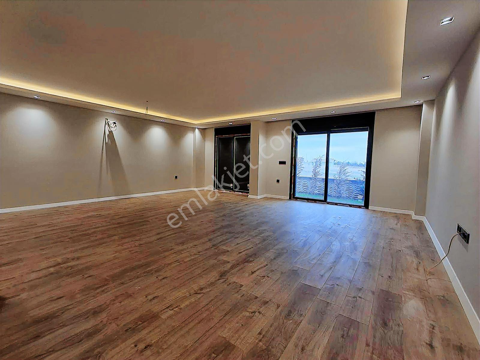 Silivri Çanta Bölgesinde Kiralık Sıfır Lüx 5+1 Villa - Görsel 3
