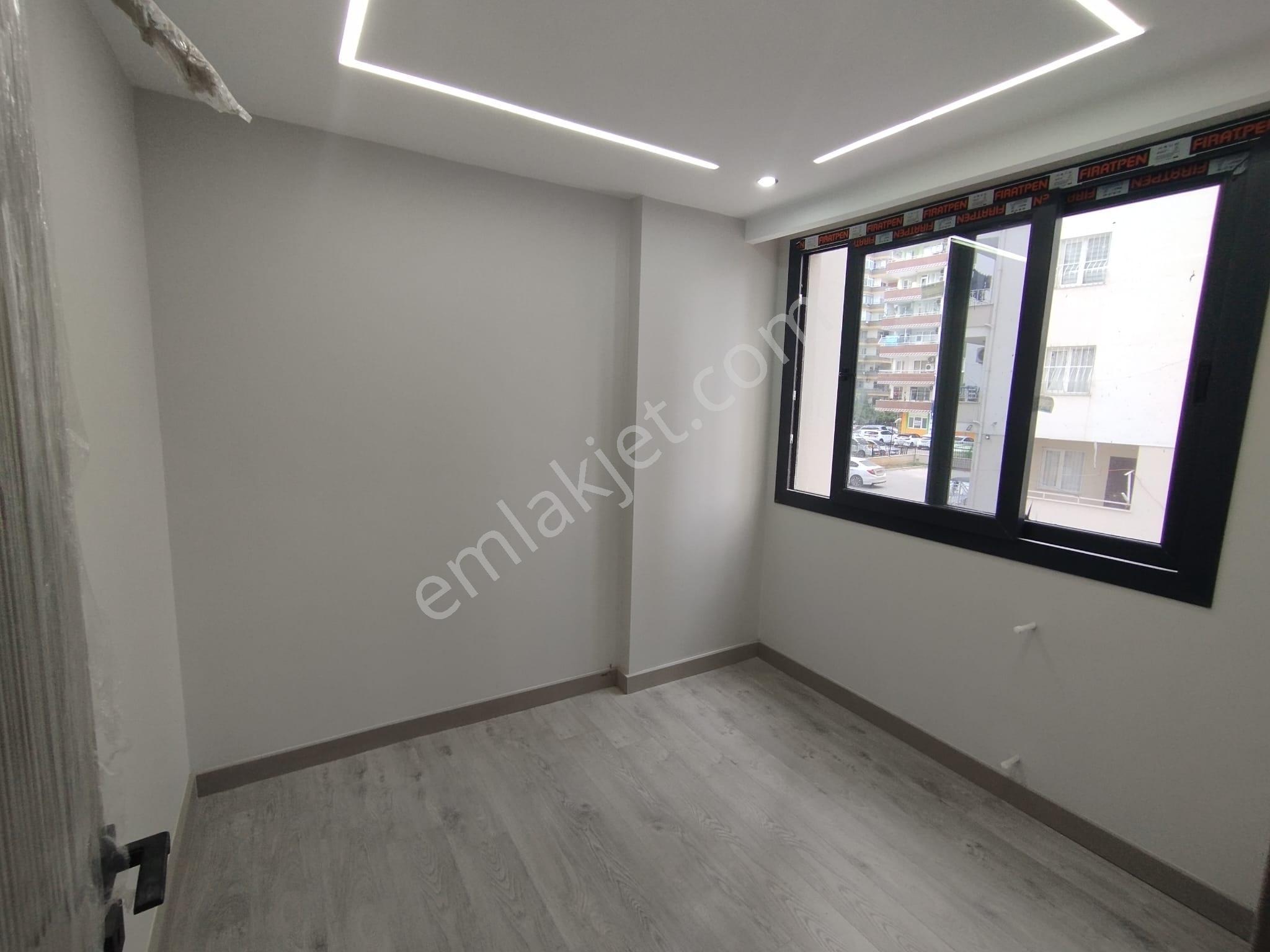 Cadde Üzerinde Yeşil Fırın Civarı Kapalı Otoparklı 2+1 Köşe Başı Sıfır Lüks Daire - Görsel 8