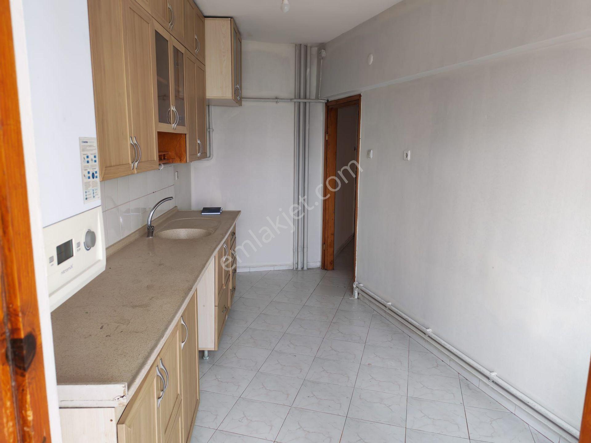 Bolu Merkez & Kültür Merkezi Karşısı & 3+1 & 140 M2 Uygun Fiyata - Görsel 6