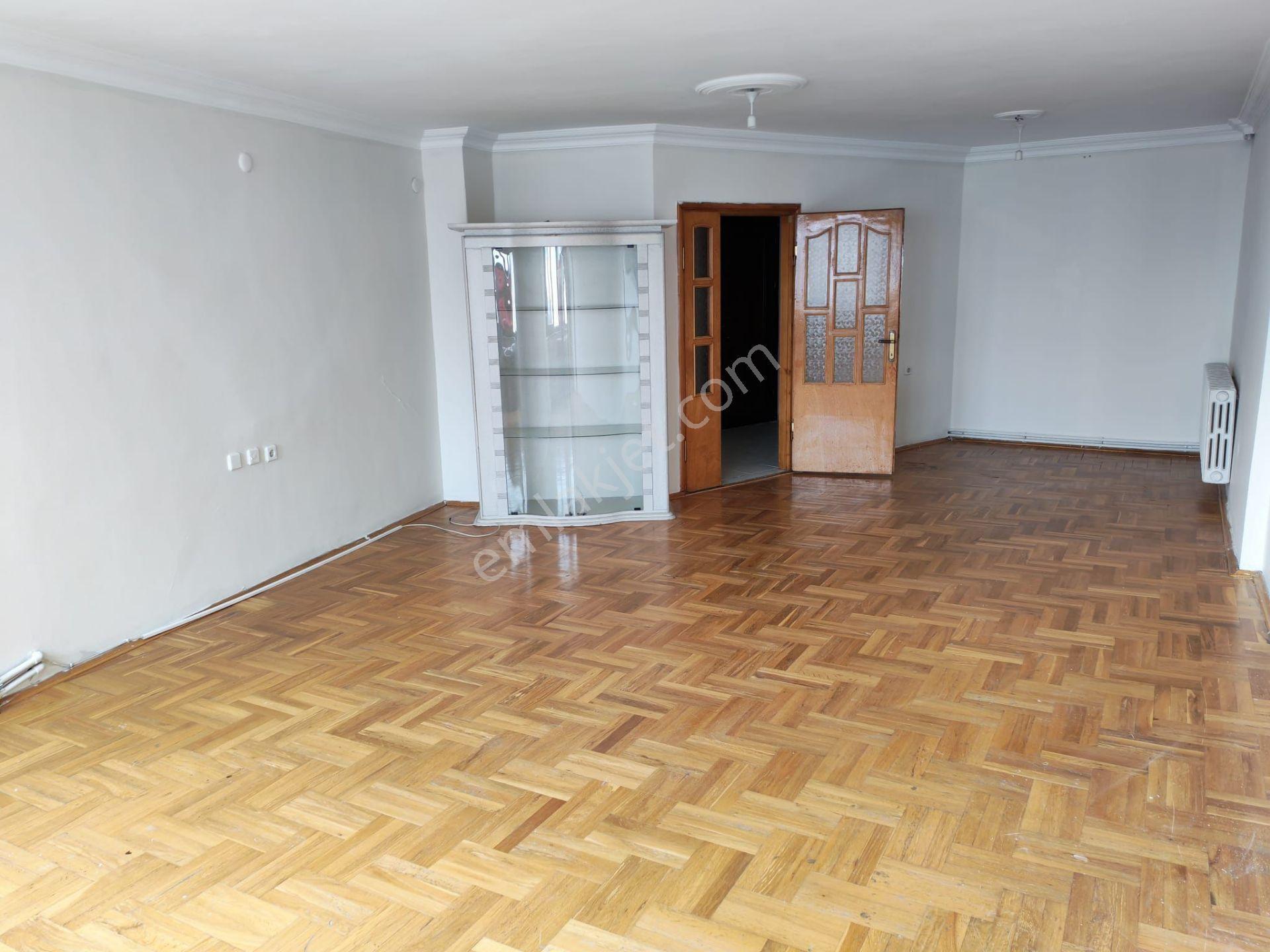 Bolu Merkez & Kültür Merkezi Karşısı & 3+1 & 140 M2 Uygun Fiyata - Görsel 9