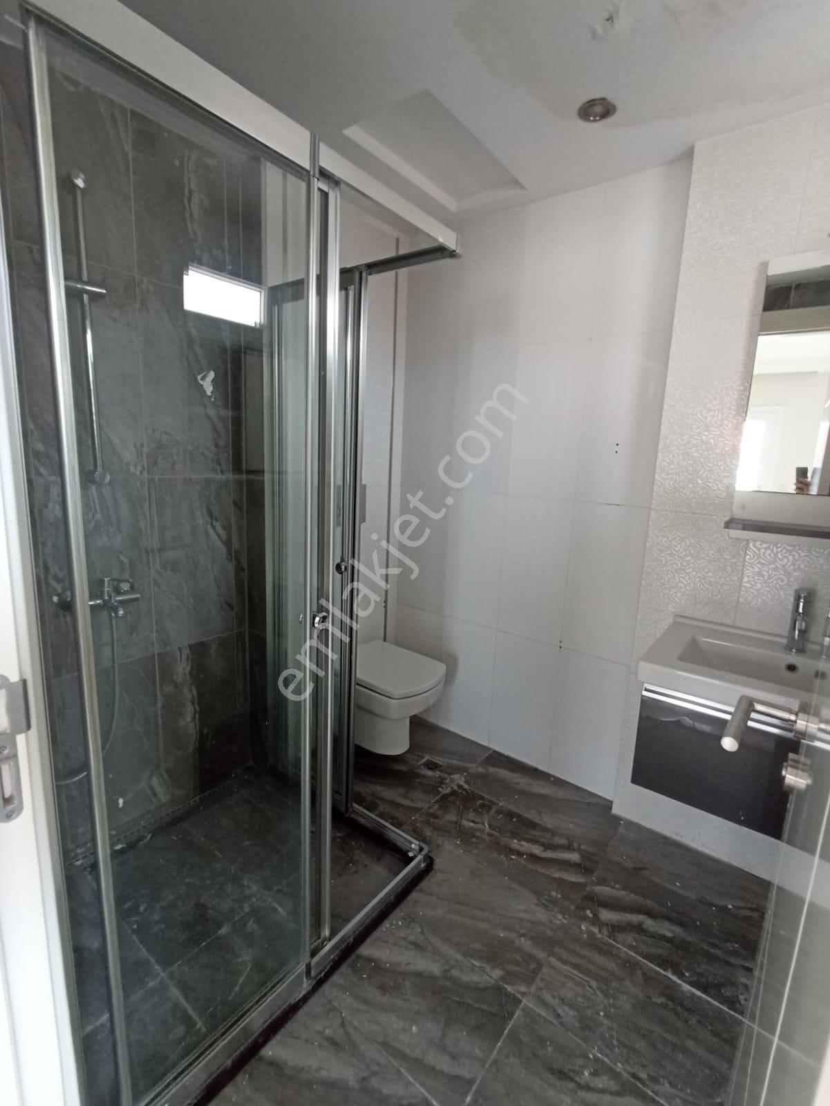 Türkmenbaşı Bulvarında Sosyal Yaşam Alanlı Yüzme Havuzlu Güvenlikli Sitede 4+1 Lüx Daire - Görsel 15