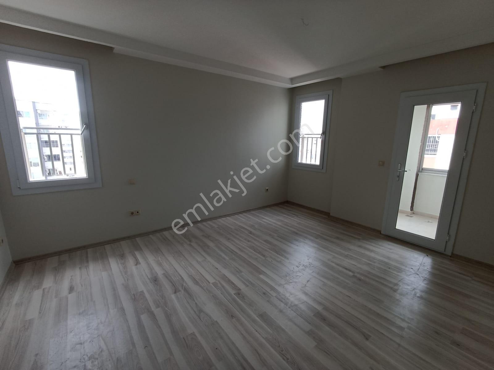 Türkmenbaşı Bulvarında Sosyal Yaşam Alanlı Yüzme Havuzlu Güvenlikli Sitede 4+1 Lüx Daire - Görsel 9