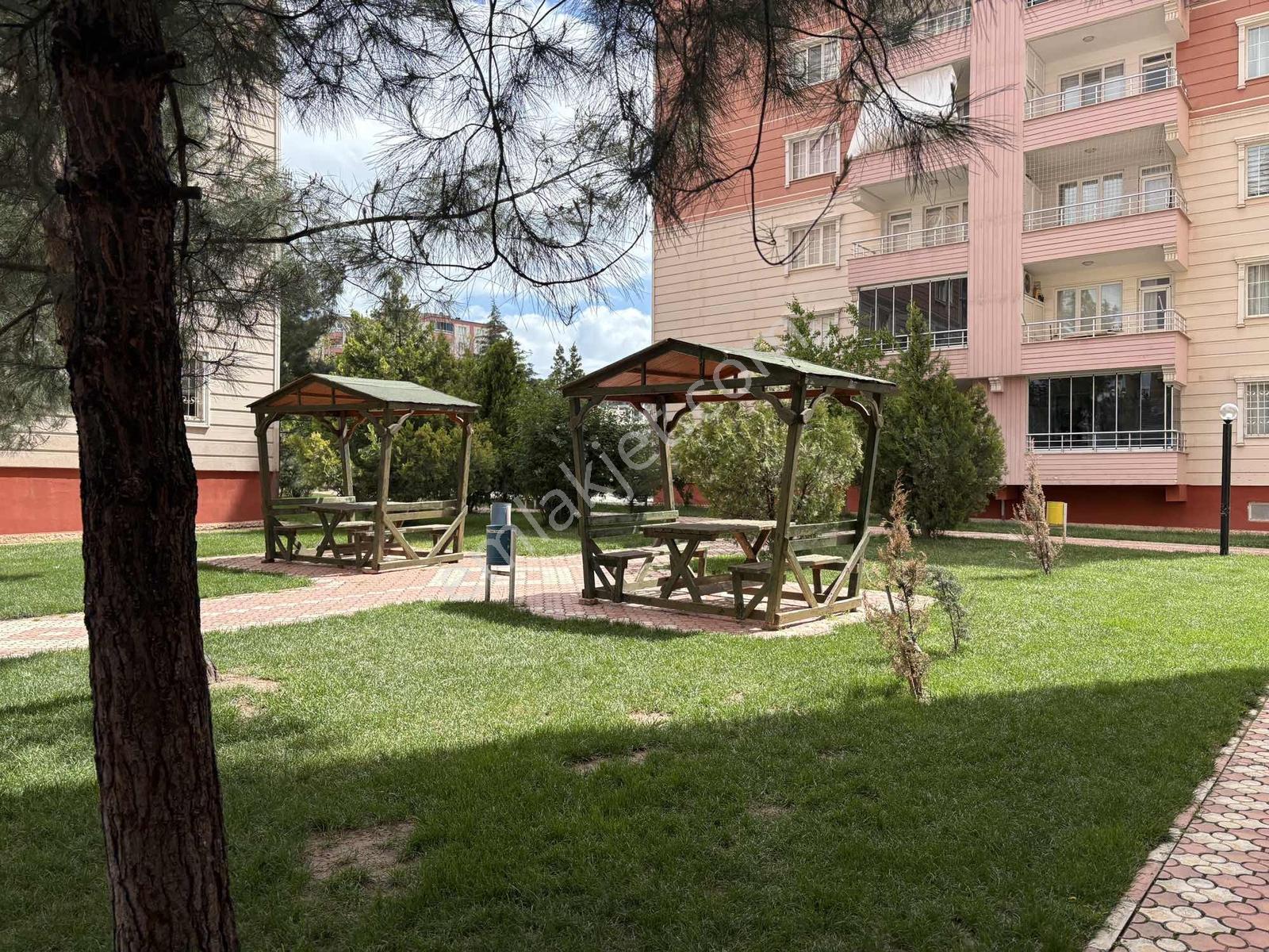 Alaaddin Okçu K İ R A L I Y O R Gültepede Site İçersinde 3+1 - Görsel 11