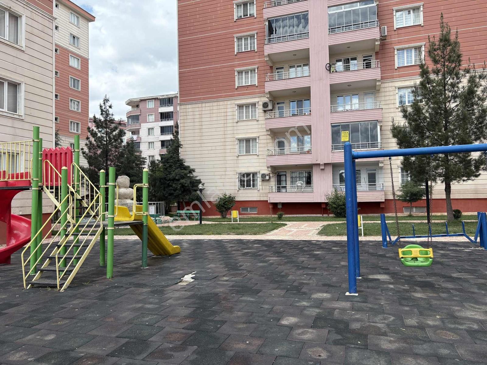 Alaaddin Okçu K İ R A L I Y O R Gültepede Site İçersinde 3+1 - Görsel 6