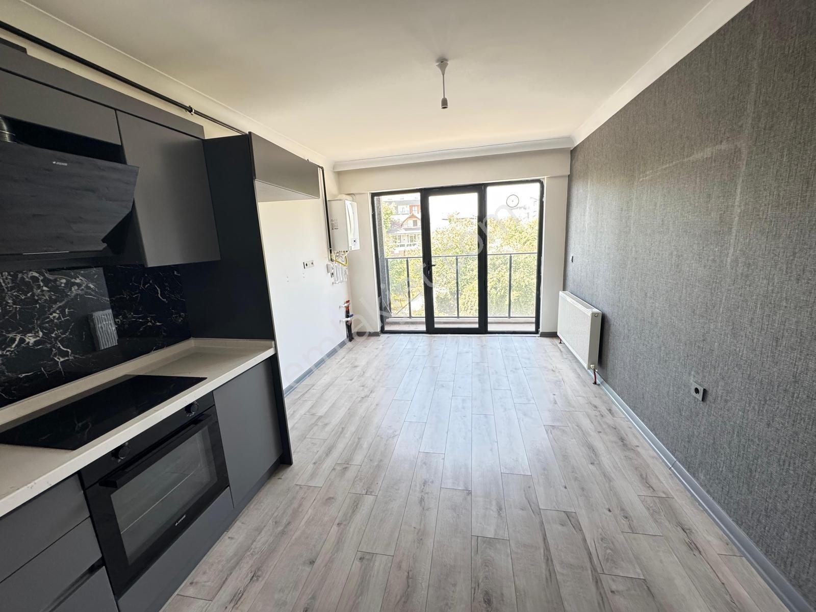 Alaçatıdan İncekte/jewel Avm Yanında/g.d. Cephe/harika 3+1 - Görsel 13