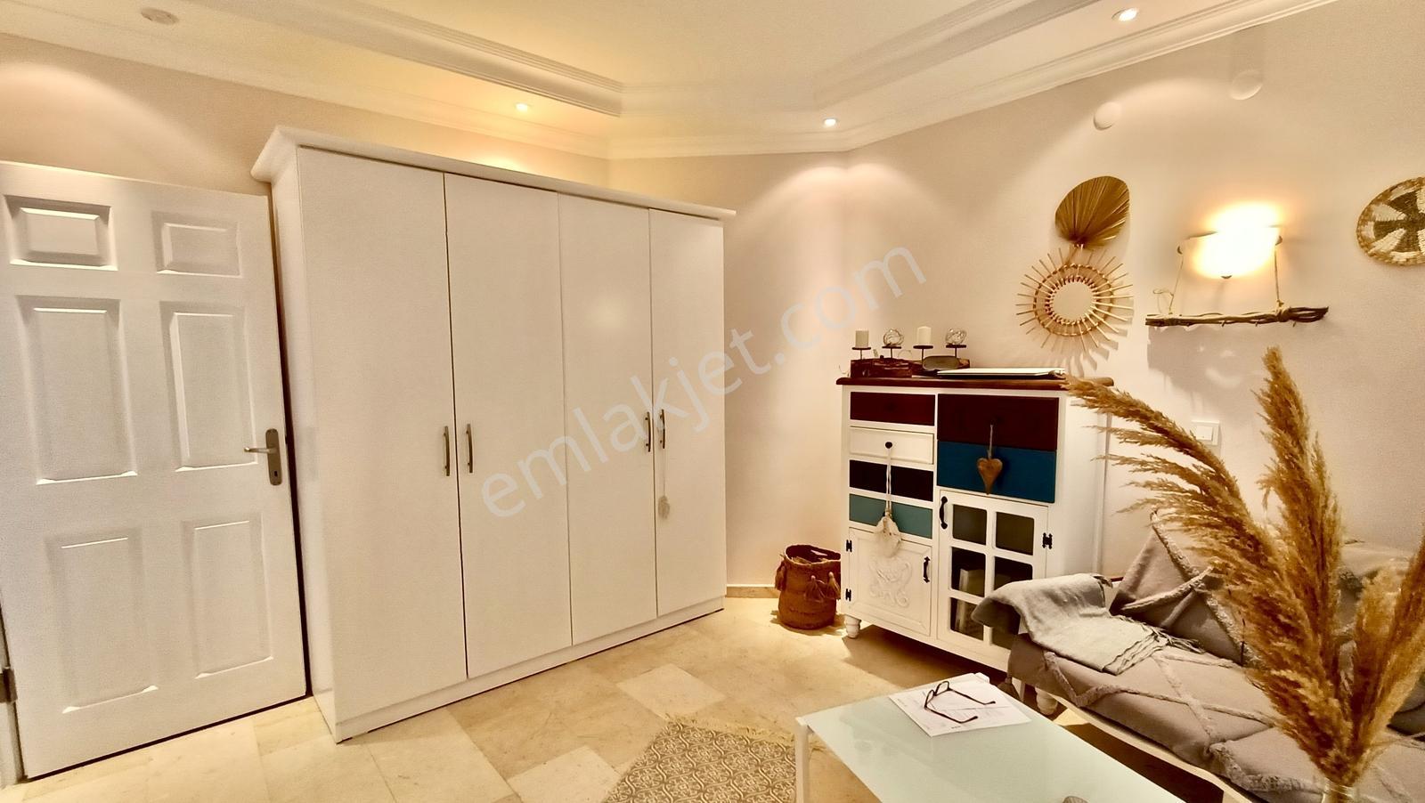 Kargıcakta 700m² Arsada Müstakil Deniz Manzaralı Villa - Görsel 32