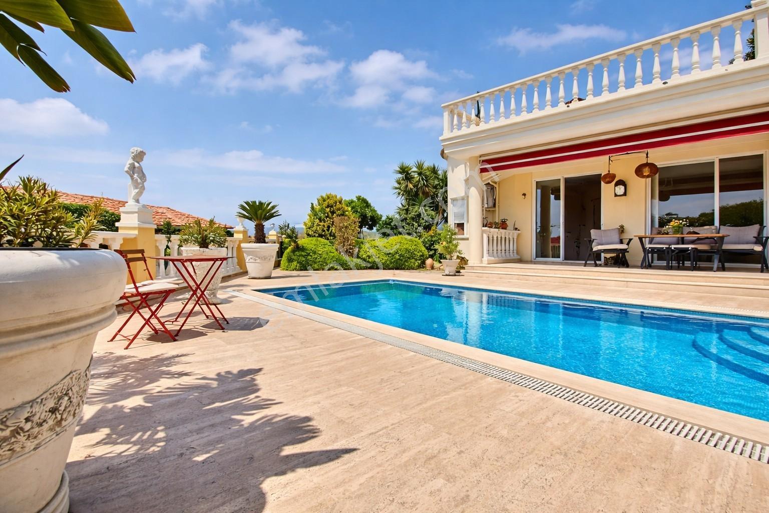 Kargıcakta 700m² Arsada Müstakil Deniz Manzaralı Villa - Görsel 8