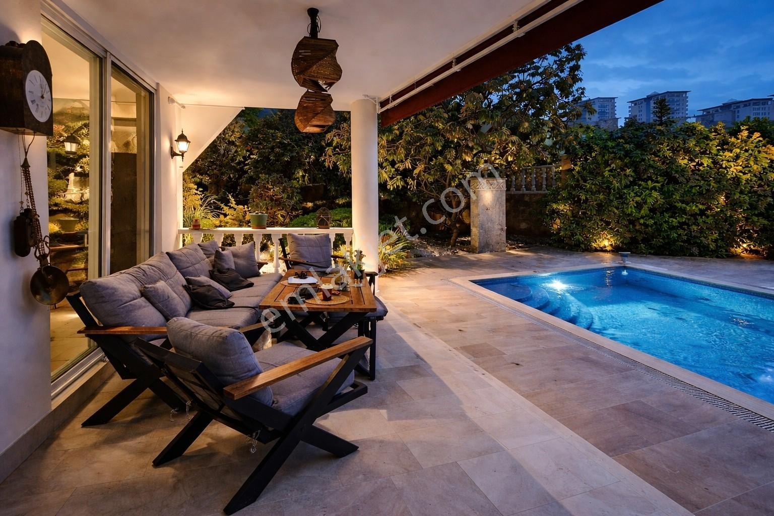 Kargıcakta 700m² Arsada Müstakil Deniz Manzaralı Villa - Görsel 11